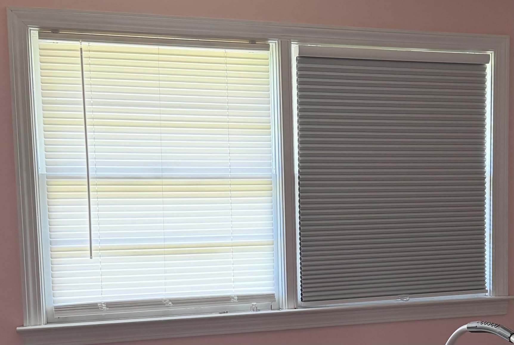 Cordless Blackout Cellular Shades for Windows, Honeycomb Window Shades with Thermal Insulation, Child & Pet Safe Room Darkening Shade, Easy Install, 34
