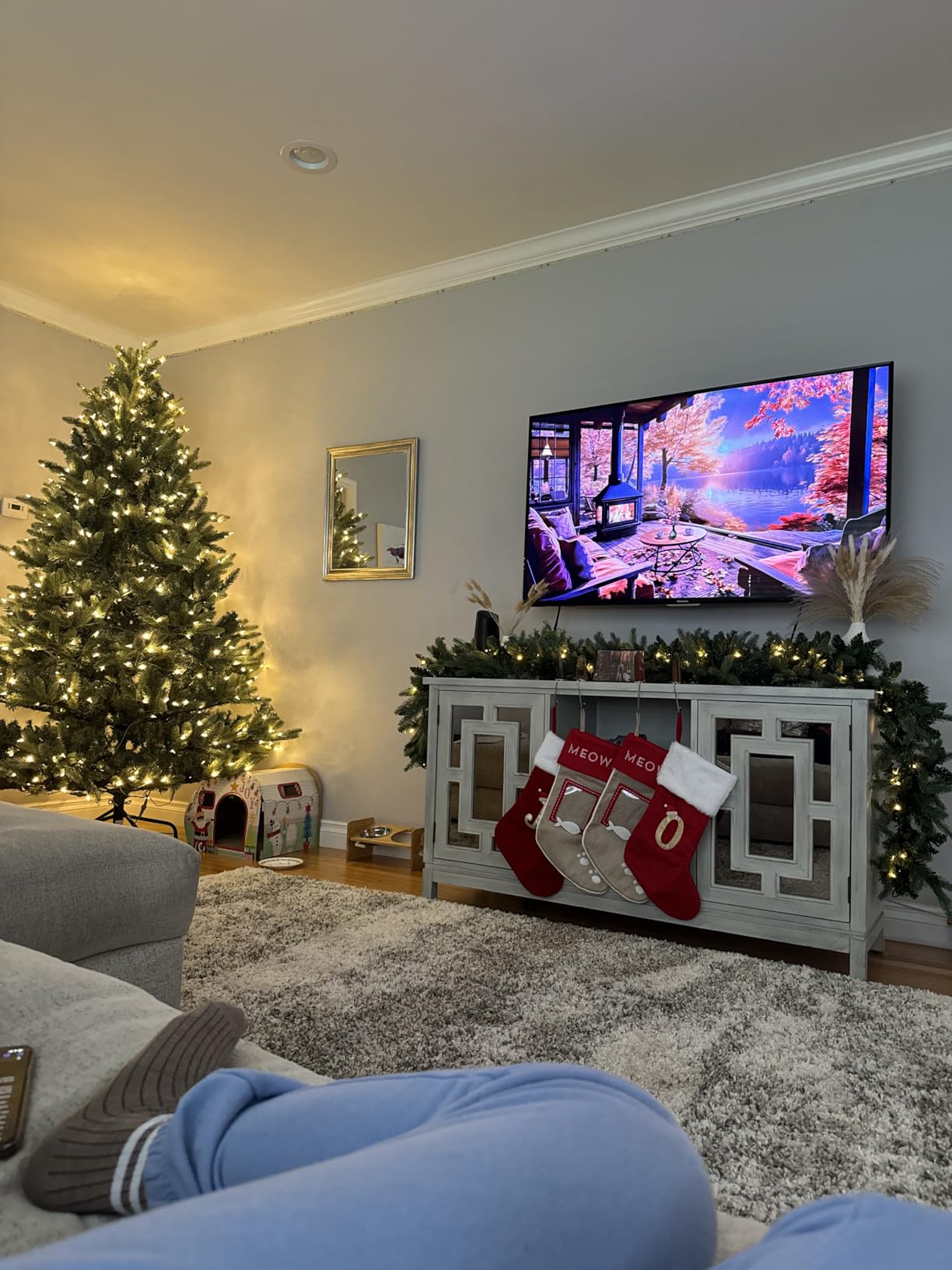 Christmas Garland 9ft with 50 Led, 320 Tips Prelit Fraser Fir Xmas Garland with 50 LED Lights, Lush and Classics Green Style for Indoor Outdoor Home Decoration customer photo 1