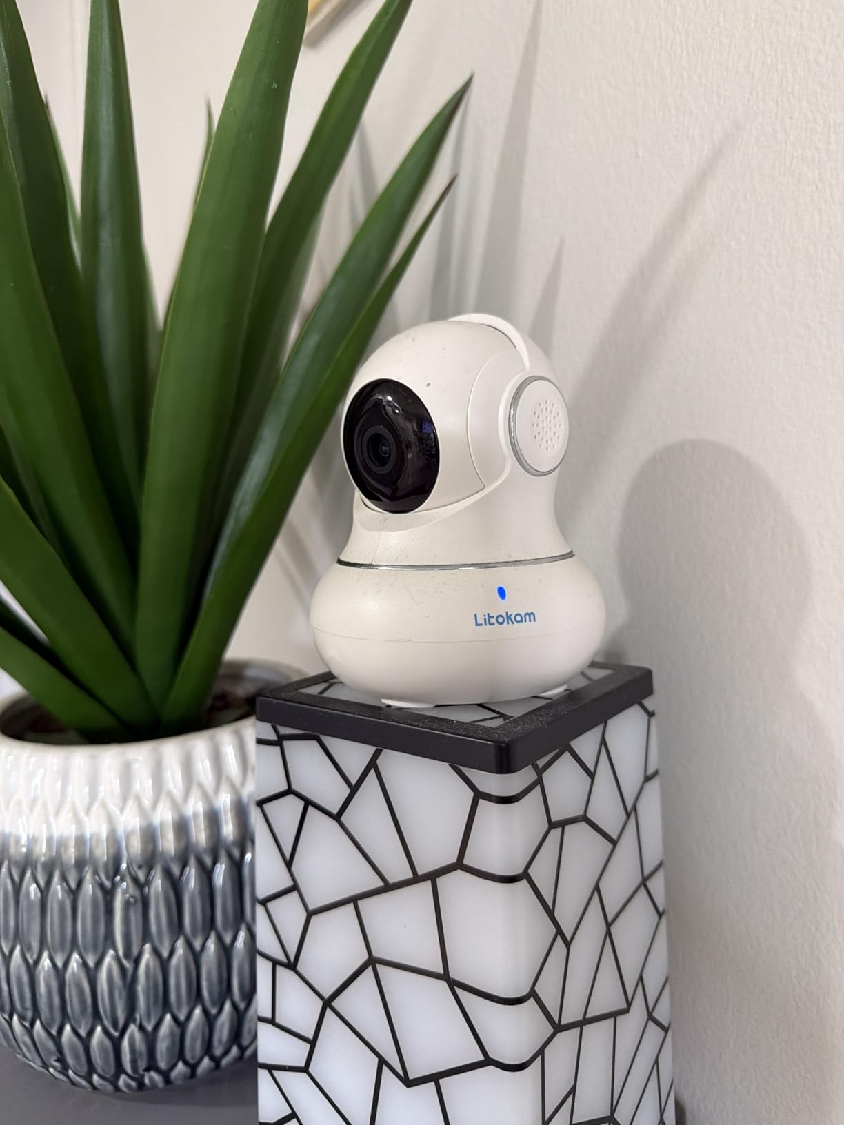 litokam Security Camera Indoor 2K, 360 Pan/Tilt Cameras for Home Security with Motion Detection, Baby Monitor for Pet/Dog with Night Vision, 2.4GHz WiFi Cam with Phone App & 2-Way Audio customer photo 2