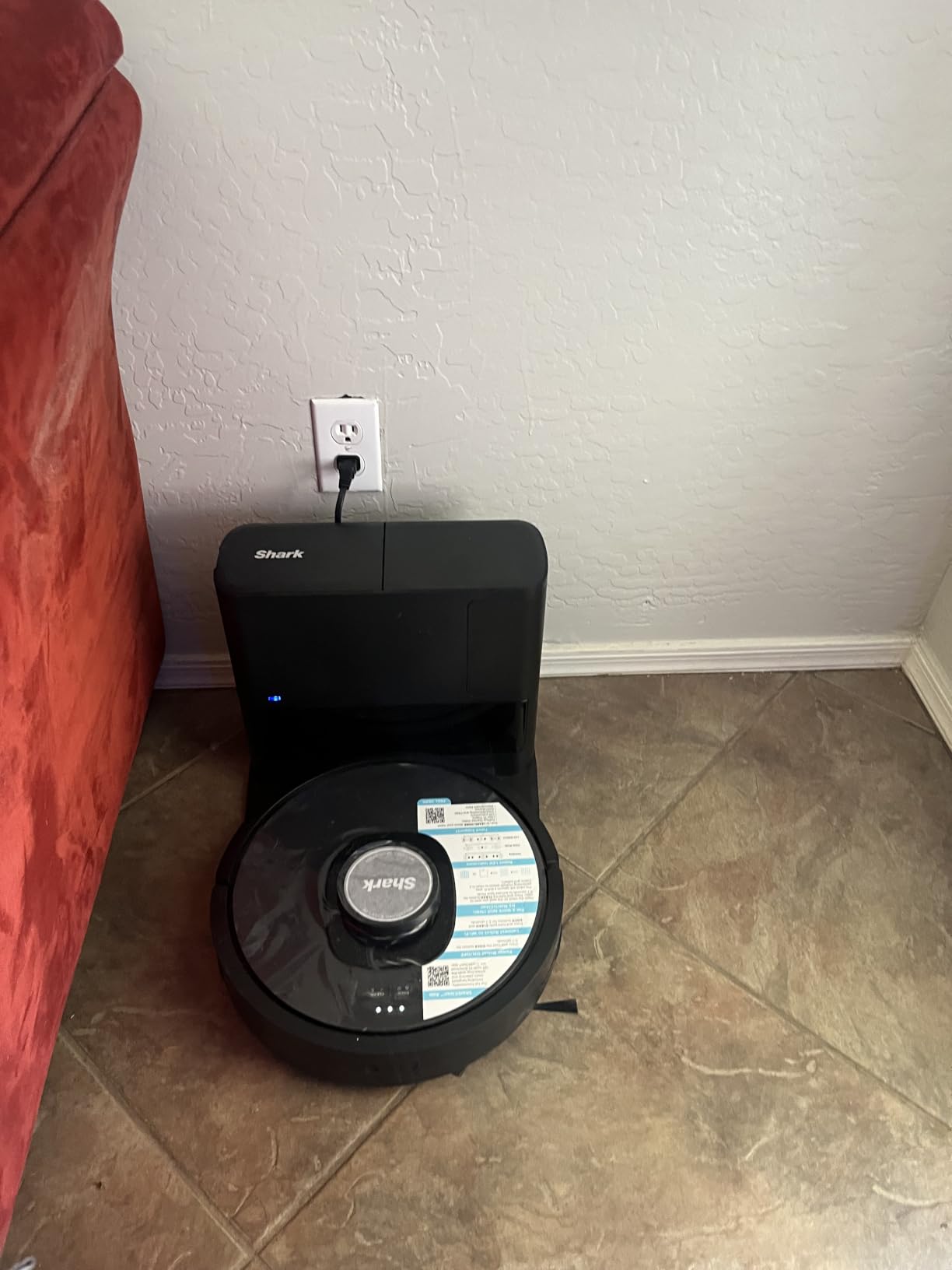 Shark Matrix Clean Robot Vacuum Cleaner with Powerful Suction for Pet Hair, Rugs, Carpets & Hard Floors, Self-Empty Base, 60-Day Capacity, Voice Control, LiDAR Navigation, White, AV2511AE customer photo 2