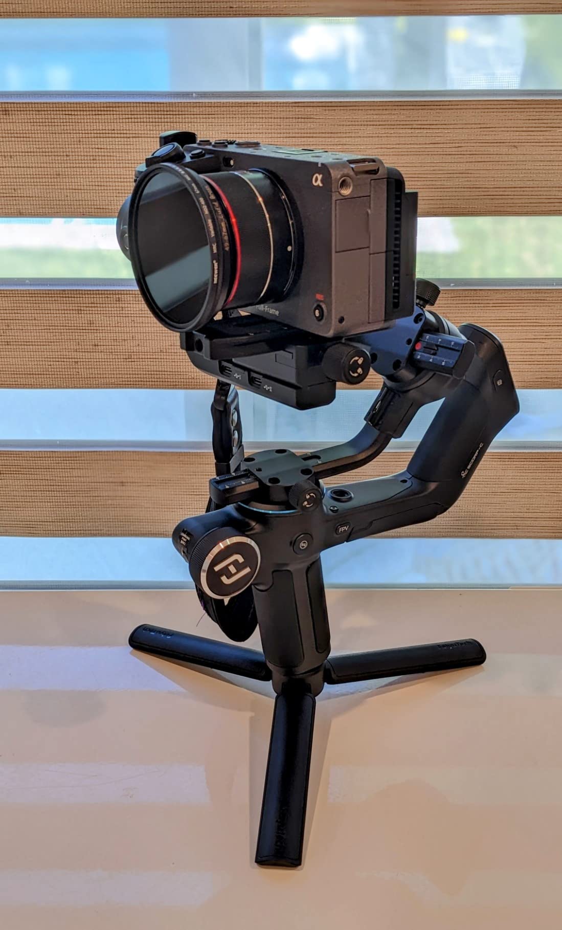 FeiyuTech SCORP-C Gimbal Stabilizer for Cameras DSLR and Mirrorless Camera, 3-Axis Camera Gimbal, 5.5lbs Payload, for Sony α7Ⅳ A6300/A6400 A7S3 a9/a7 for Canon 5D3/80D for Nikon D7500/Z5/Z6 II customer photo 1