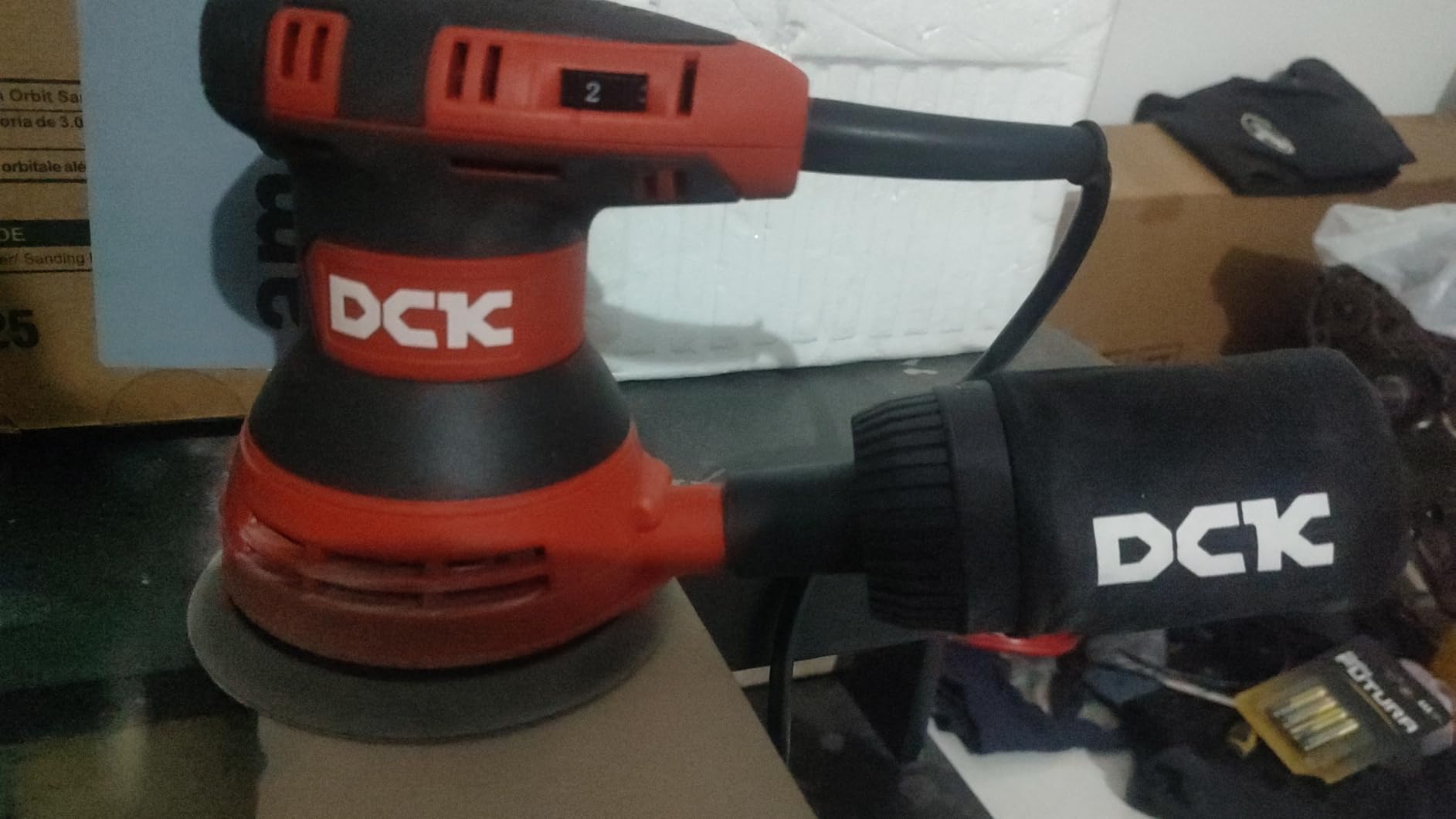 DCK Random Orbital Sander, 3.0 AMP Corded Palm Sander, 6 Speeds Max 12,000 OPM, 5-Inch with 10 pcs Sandpapers, Dust Bag, Low Vibration for Woodworking, Decoration Furniture (KSA125) customer photo 2