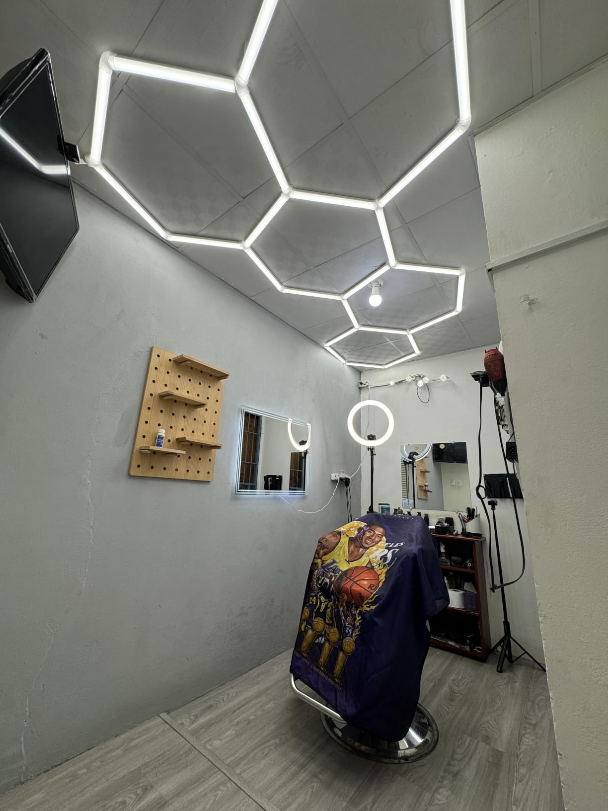 LZHOME Hexagon 5000K LED Garage Lights: 25 Pack Updated 1.31-inch Wider Size,26300LM Super Bright Hex Lighting Ceiling LED Shop Light for Garage, Car Detailing, Workshop, Warehouse, Gym, Basement customer photo 1