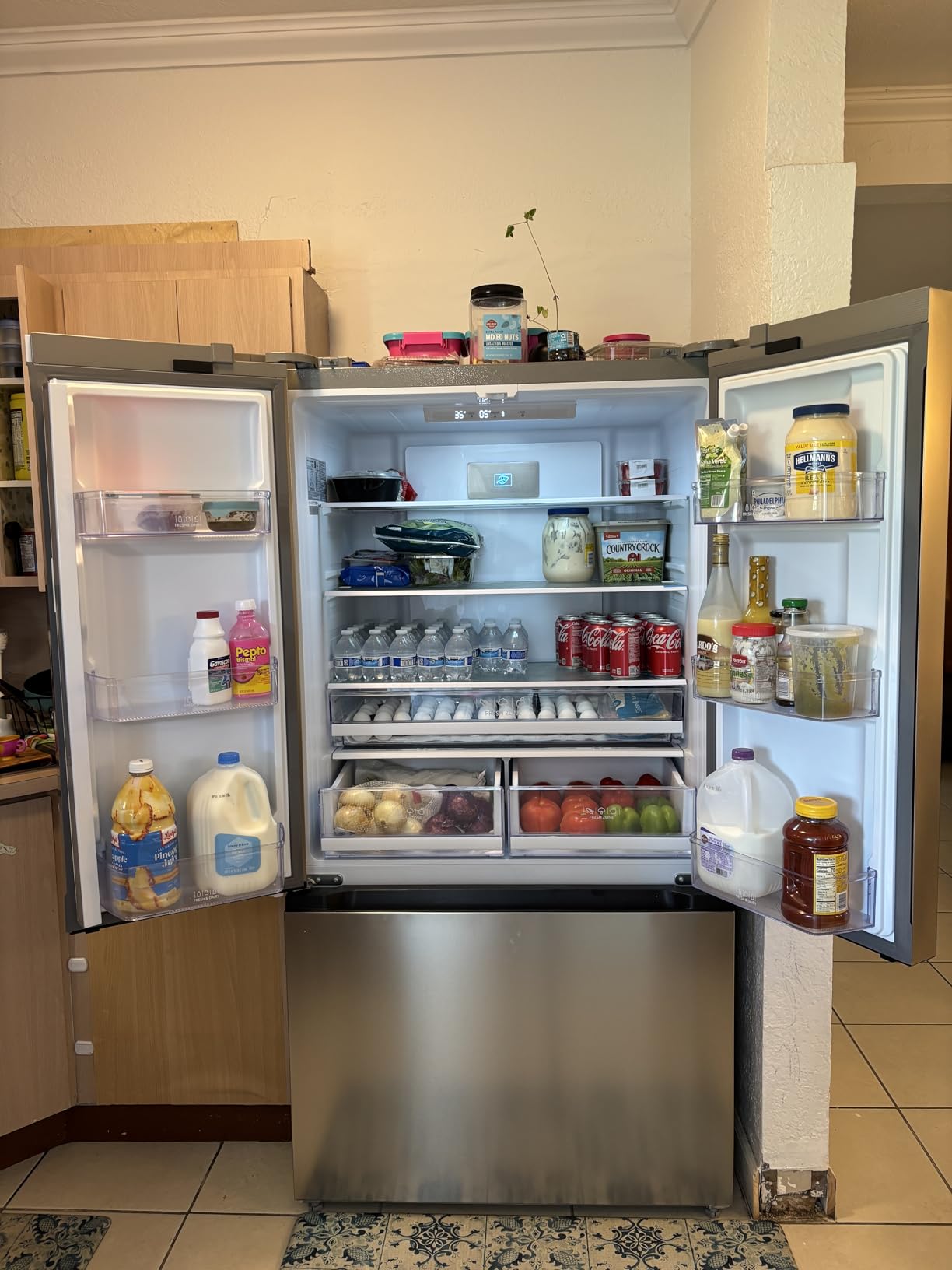 Hamilton Beach HBF2067 French Door Full Size Refrigerator with Freezer Drawer, 20.3 cu ft, Stainless Steel customer photo 1