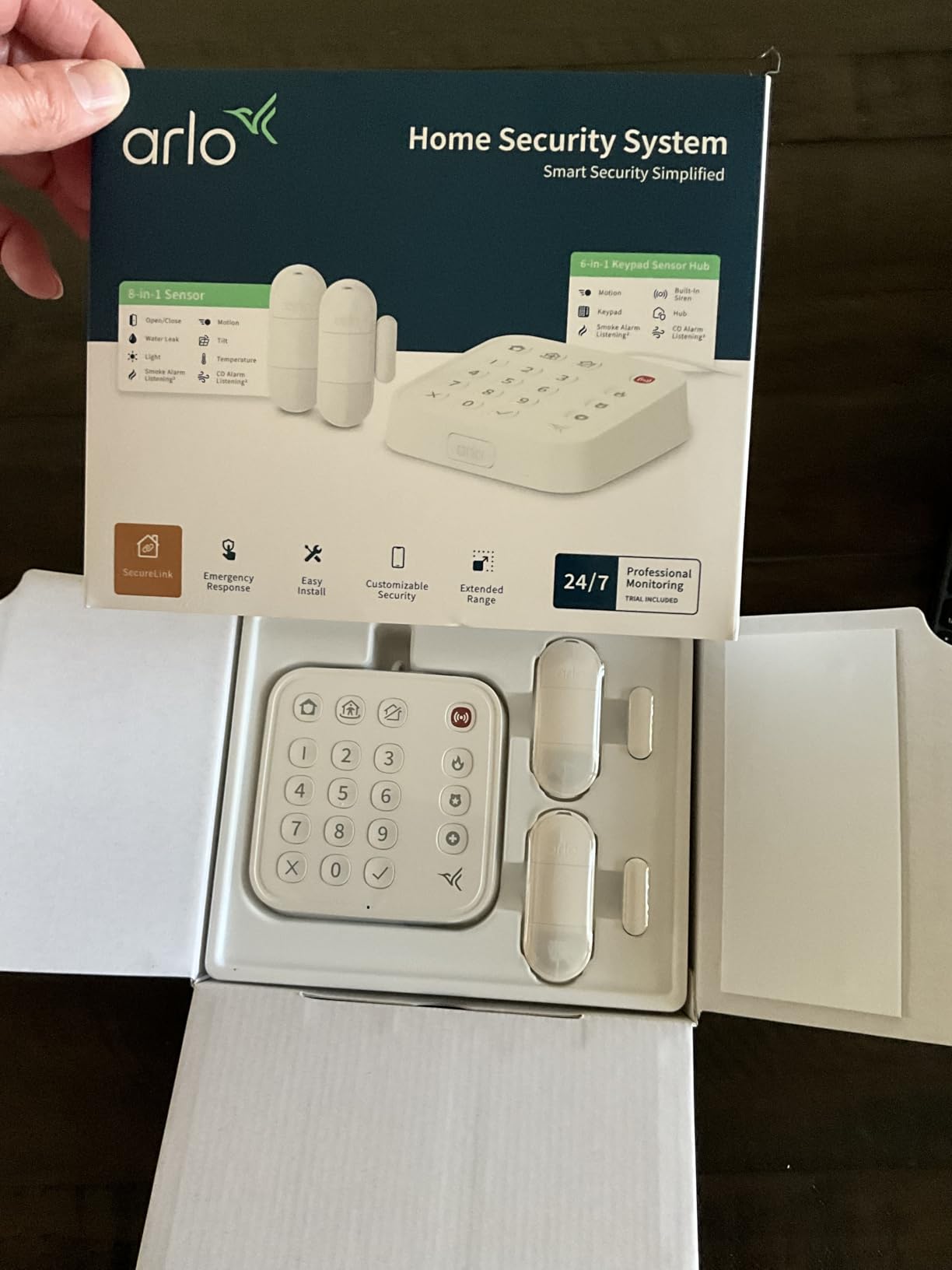 Arlo Home Security System - Wired Keypad Sensor Hub, (2) 8-in-1 Sensors, 24/7 Professional Monitoring - No Contract Required, DIY Installation, Alarm System for Home Security - SS1201, White customer photo 1