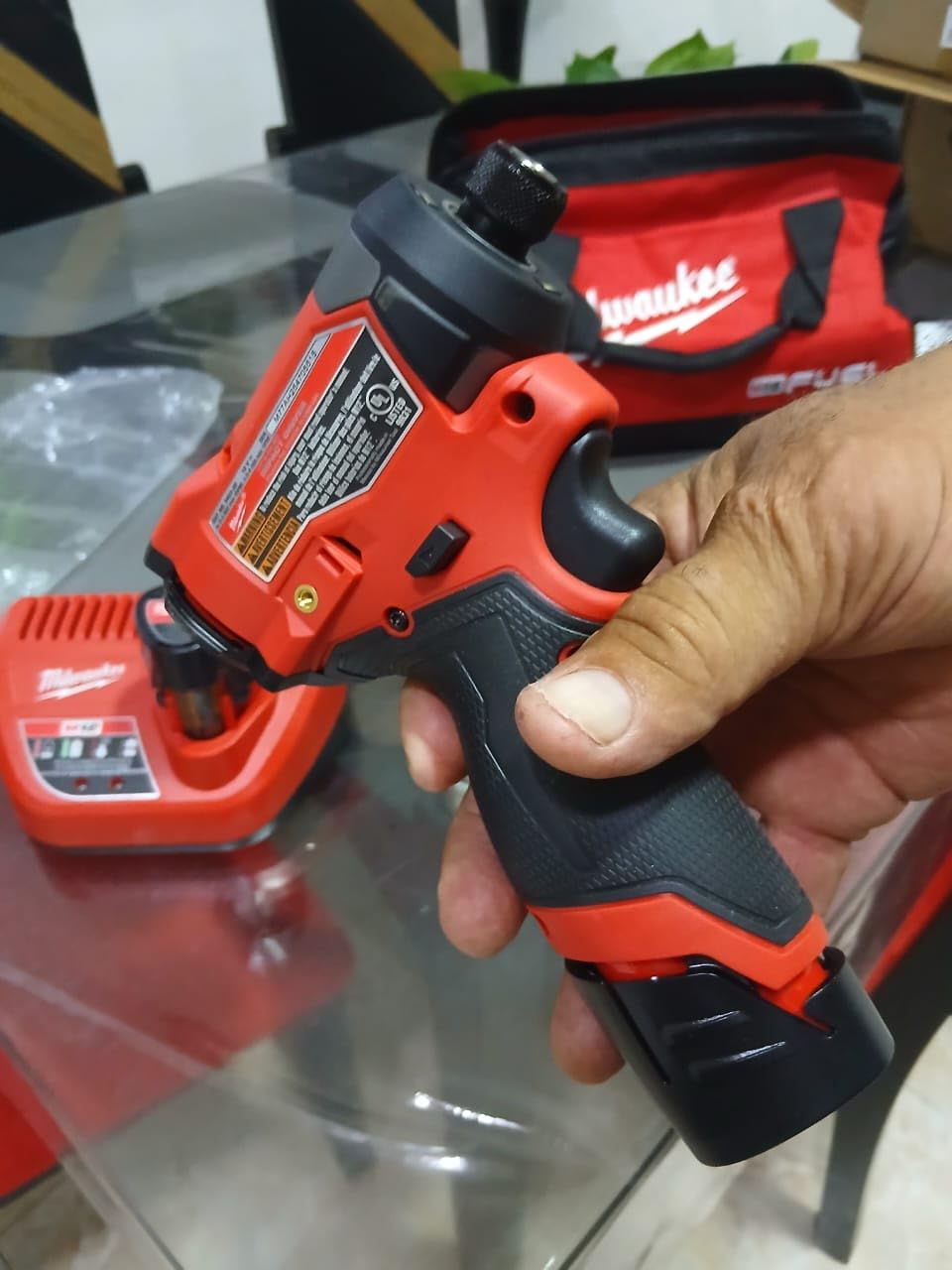 Milwaukee Electric - M12 Fuel. 1/4 HEX Impact Driver KIT customer photo 2