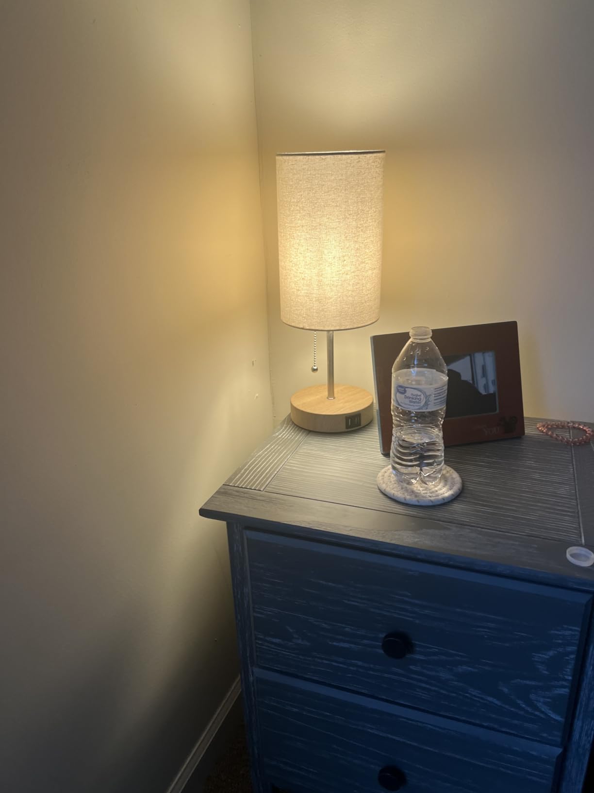 Set of 2 Table Lamps with 2 USB Ports, Modern Bedside, Desk Lamps with Pull Chain, Nightstand Lamps with Cream Fabric Shade and Oak Metal Base for Living Room Bedroom Office Reading Dorm Hotel customer photo 1