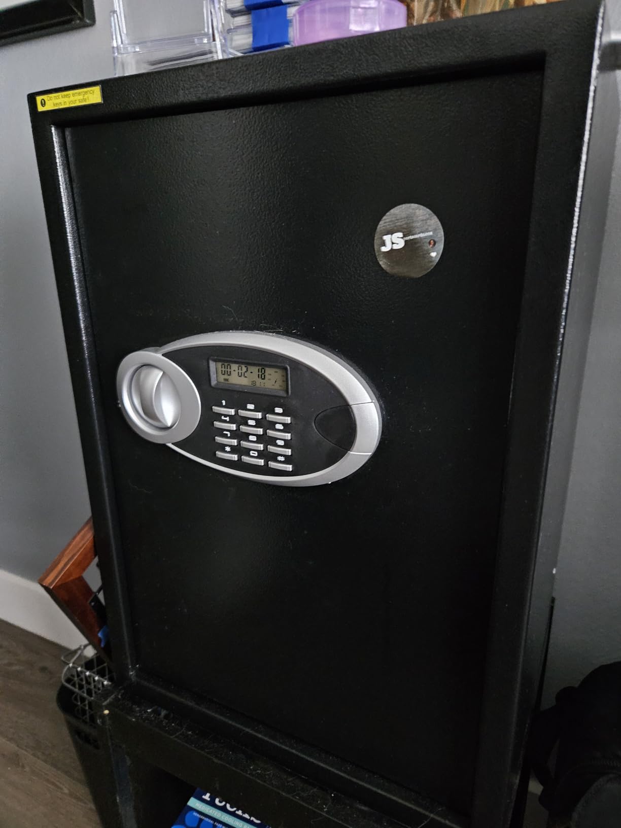 3.3 Cubic Feet Home Safe Fireproof Waterproof, Digital Home Security Safe Box with Programmable Keypad and Spare Keys, Document Safe for Money Firearms Medicine Valuables customer photo 1