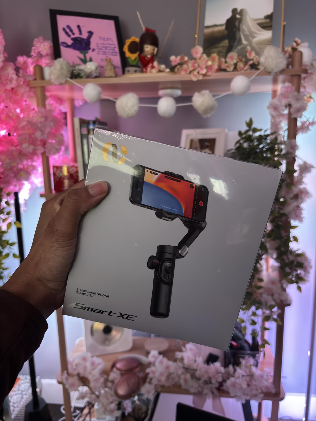 AOCHUAN Smart XE 3-Axis Phone Gimbal Stabilizer for iPhone | Foldable handheld smartphone gimbal w/focus wheel, TikTok, YouTube vlog, video creation, compatible with iPhone&Android customer photo 2
