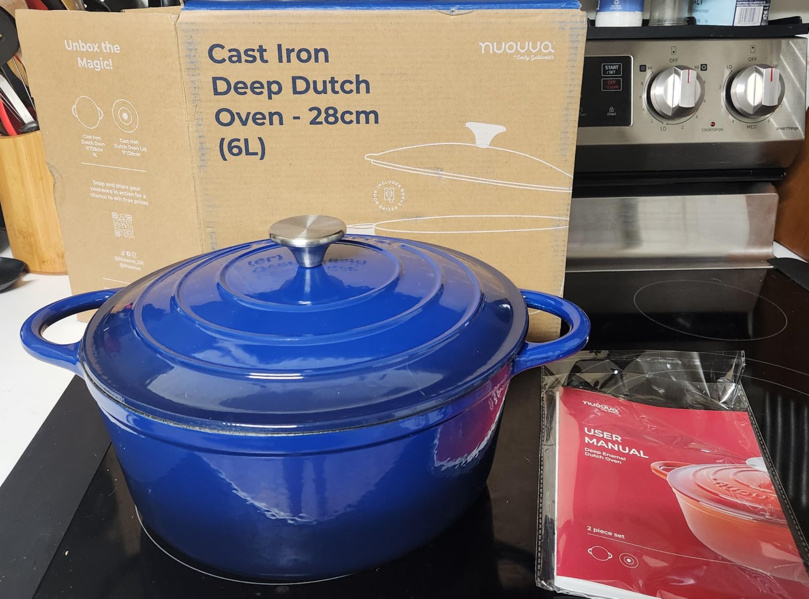 Nuovva Enamelled Cast Iron Dutch Oven Pot with Lid - 6.4 Quart Non Stick Casserole Pot - Heavy Duty & Oven Safe up to 500 F for Bread Baking, Braising, Stews, Roasting - 28cm Dark Blue customer photo 1