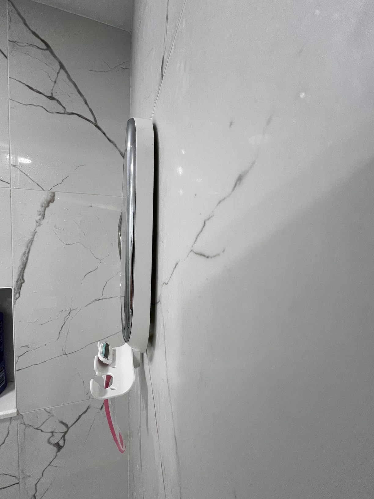 TAILI Shower Mirror Fogless for Shaving, Fogless Mirror for Shower with Tray | Shaving Mirror with Razor Holder, Anti Fog No Drill, Removable, Wall Mounted Bathroom Accessories with Powerful Suction, White customer photo 2