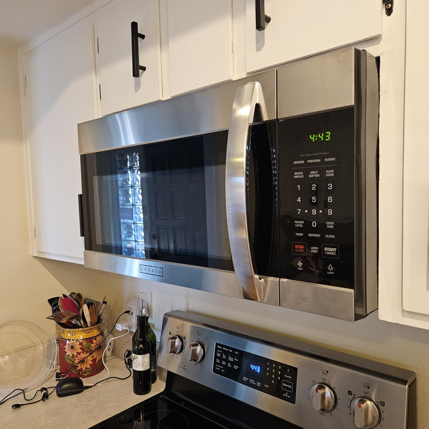 Empava 1.7 Cu.Ft. Over-the-Range Microwave, 1000W, Silver, EMPV-30OTR01 | Sensor cooking, auto menus, 2-speed 300 CFM venting fan, 10 power levels, turntable function, bright cooktop LED lighting customer photo 2