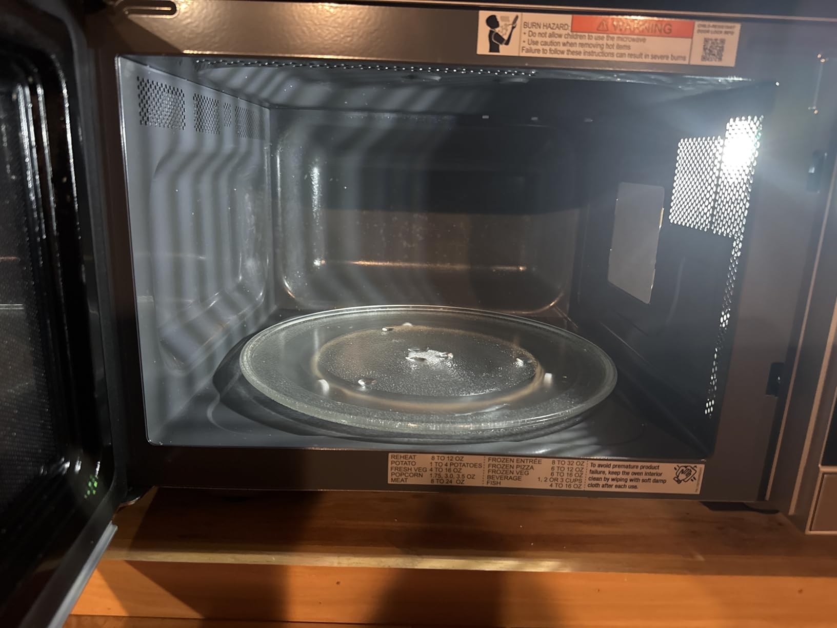 Sharp SMC1662KS 1.6 cu. ft. 1100W Stainless Steel Countertop Microwave Oven customer photo 1