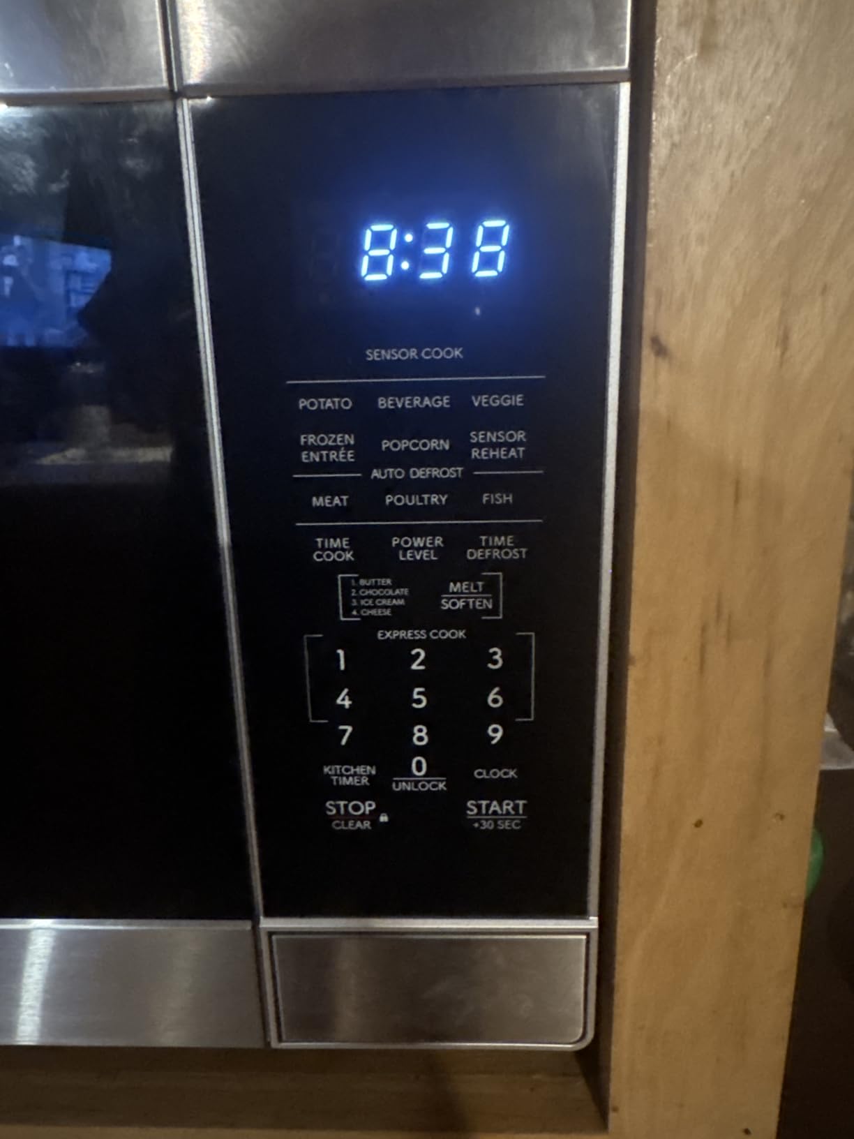 Sharp SMC1662KS 1.6 cu. ft. 1100W Stainless Steel Countertop Microwave Oven customer photo 2