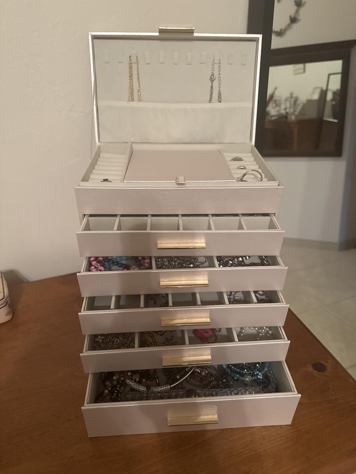 BOOVO Jewelry Boxes for Women, White and Black 6 Layer Large Jewelry Box for Necklace, Bracelet, Earrings, Rings Storage customer photo 1