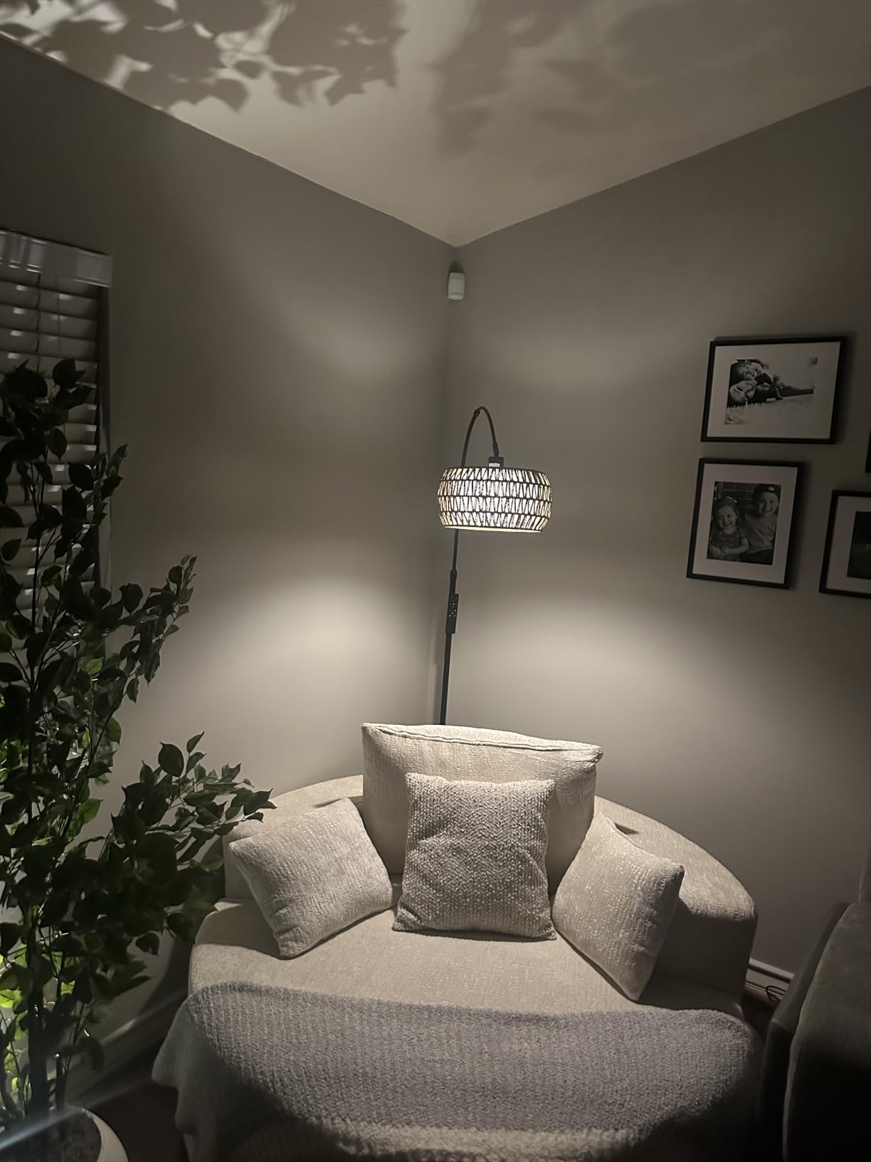 Arc Floor Lamps for Living Room with 3 Color Temperatures, Black Standing Lamp with Remote & Dimmable LED Bulb, Rattan Boho Floor Lamp, Farmhouse Tall Lamp for Bedroom, Over Couch Arched Reading Light customer photo 2