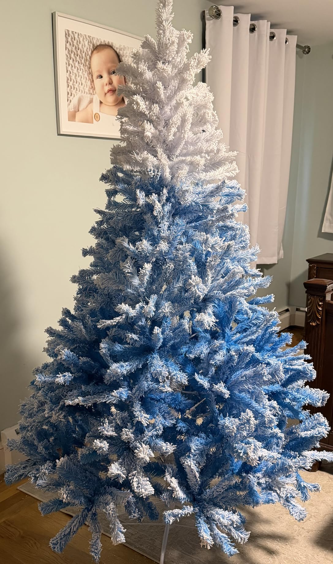 Goplus 5FT Pre-Lit Artificial Christmas Tree, Hinged Spruce Xmas Full Tree with 150 LED Multicolor Lights, 11 Lighting Modes, 600 PVC Branch, Foldable Base, for Indoor Home Office Decoration customer photo 2