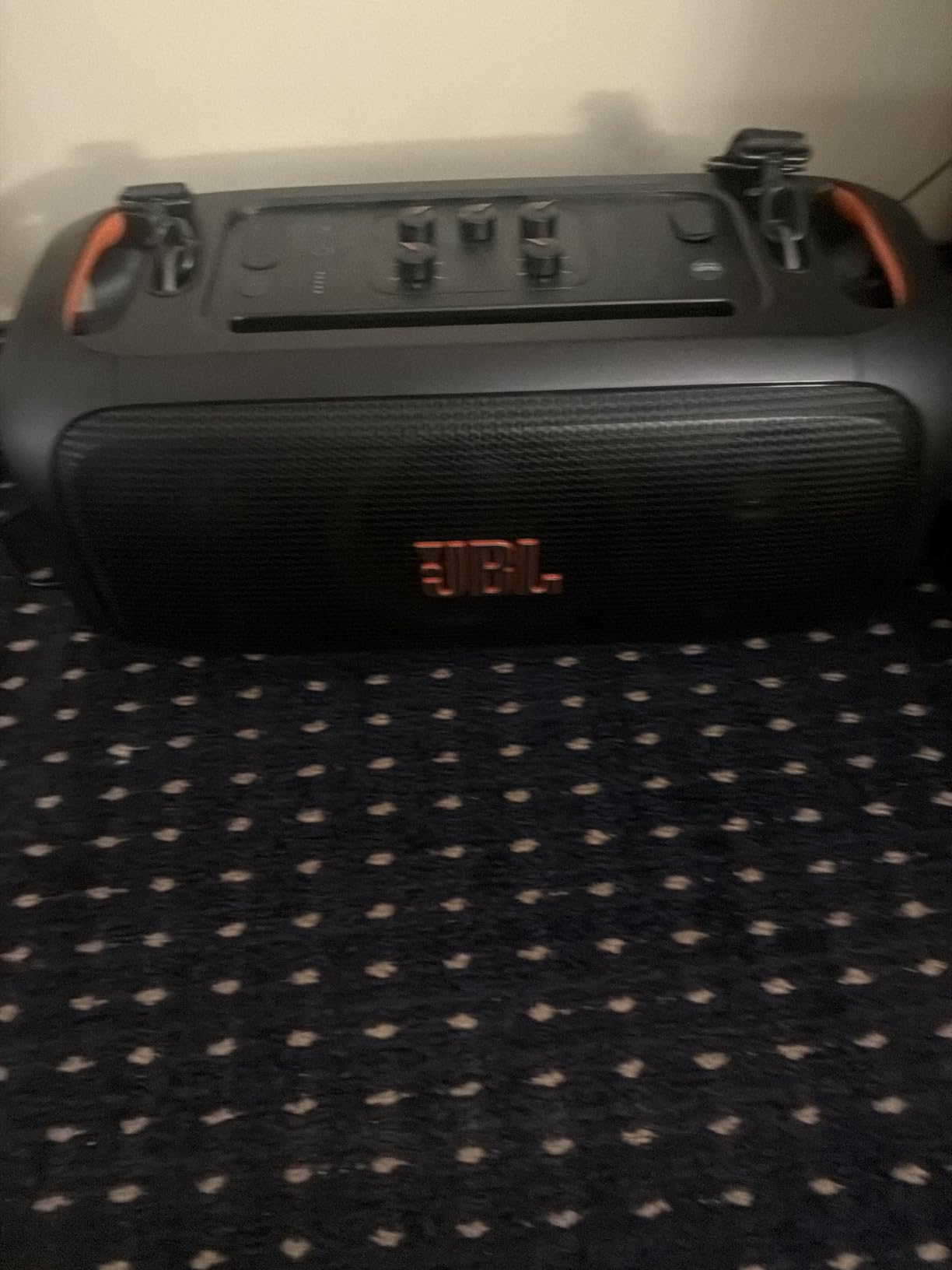 JBL PartyBox On-The-Go Essential - Portable Party Speaker with Built-in Lights and Wireless mic, Amazing JBL Pro Sound, IPX4 Splashproof Protection, 6 Hours of Playtime, Shoulder Strap customer photo 1