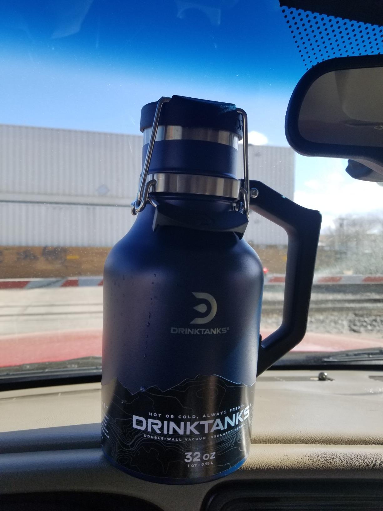 DrinkTanks Craft Growler, Passivated Stainless Steel Growlers for Beer, Leakproof and Vacuum Insulated Beverage Tumbler, Easy-to-Use Soda, Wine, or Coffee Tumbler with Handle, 32 Oz. customer photo 2