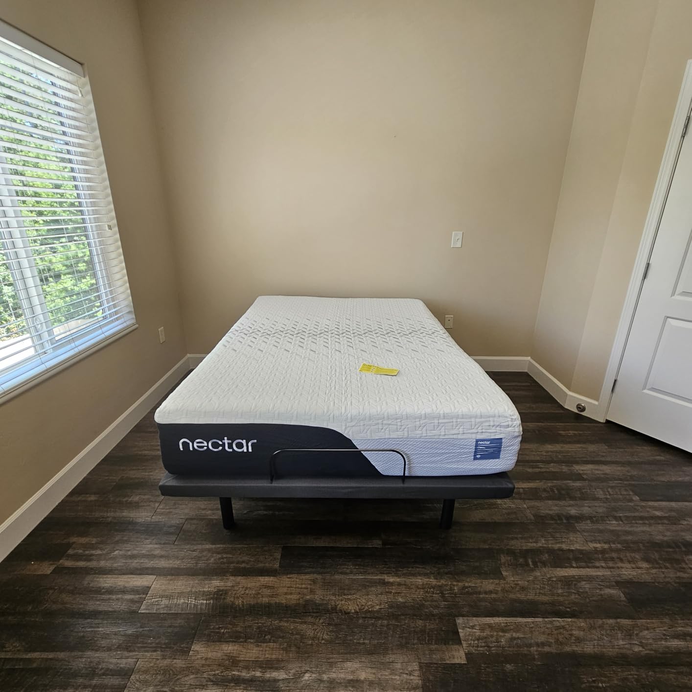 Nectar Premier Adjustable Base - Queen - Head & Foot Incline - Wireless Remote with Memory, 3 Massage Settings, 4 USB Ports, Anti-Snore & Zero Gravity customer photo 1