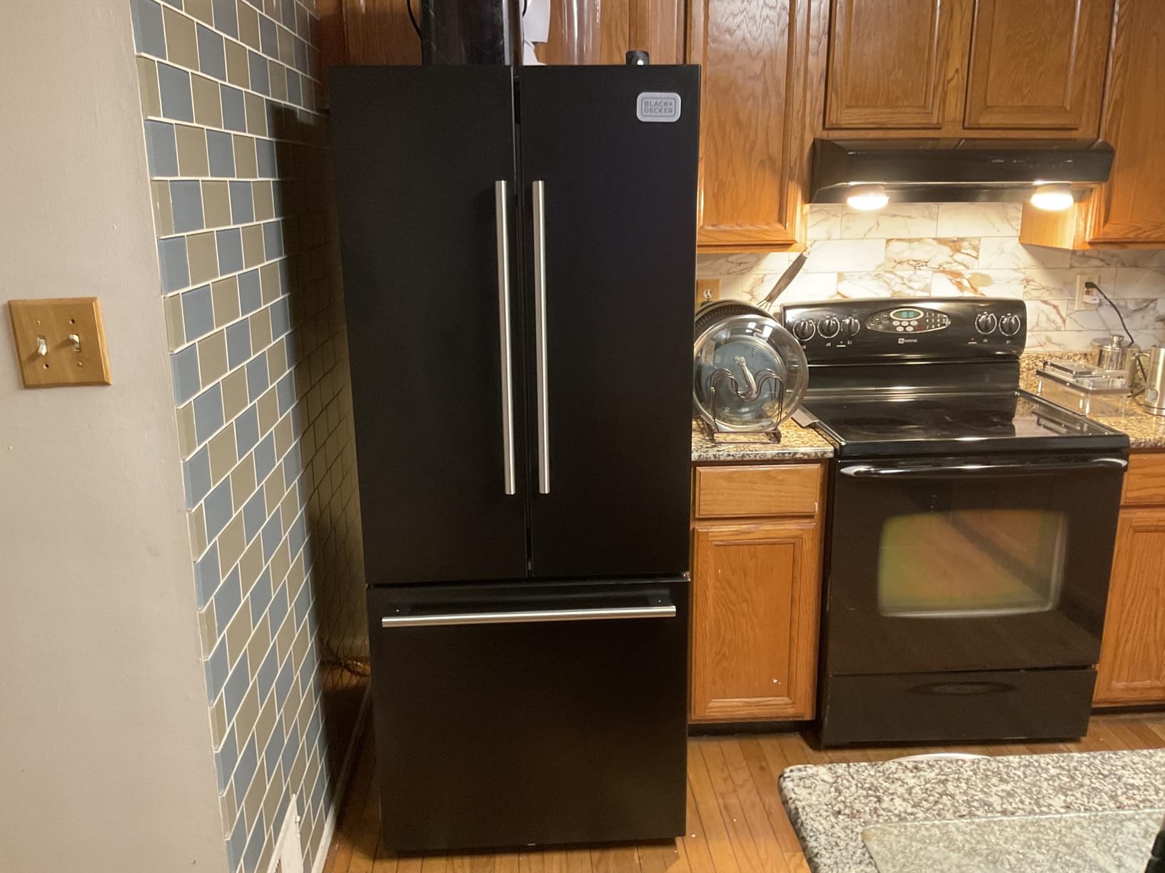 BLACK+DECKER 17 Cu. Ft. Convertible Freezer Refrigerator, BUC1700XW, White | Upright Fridge with Glass Shelves, Garage Ready Freezer, ENERGY STAR rated, Frost Free customer photo 1