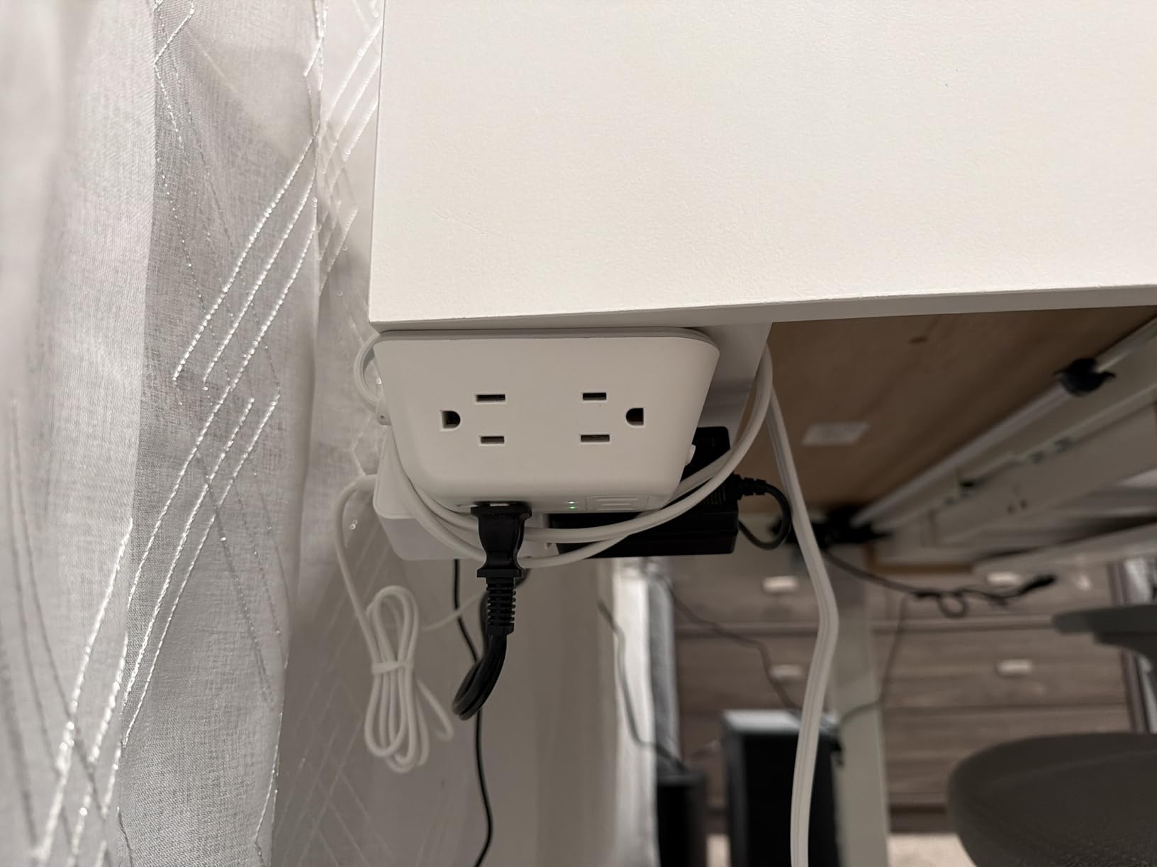 TROND Desk Clamp Power Strip with 5 AC Outlets and 3 USB Ports, Black | Desk Mount Charging Station, Fit 1.97in Tabletop Edge Thick, 1440J, 6FT Extension Cord, for Home Office Gaming Accessories customer photo 2