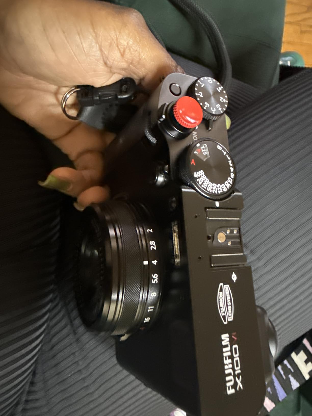 Fujifilm X100VI 40.2 MP Mirrorless Camera with Fixed 23mmF2 Lens (APS-C X-Trans CMOS 5 Sensor, X-Processor 5, Hybrid Viewfinder, LCD Tilt Touchscreen, Face Detection AF, 20 Film Simulations) - Black customer photo 1