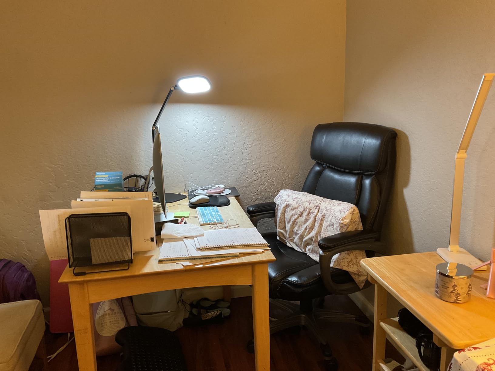 Desk Lamp for Home Office, Tall Computer Ring Light with CRI 97.8 | Eye-Caring Diffused Desktop Light with Memory & Timer Func, 1200LM Zoom Lighting for Video Calls, Conference, Reading,Study customer photo 1