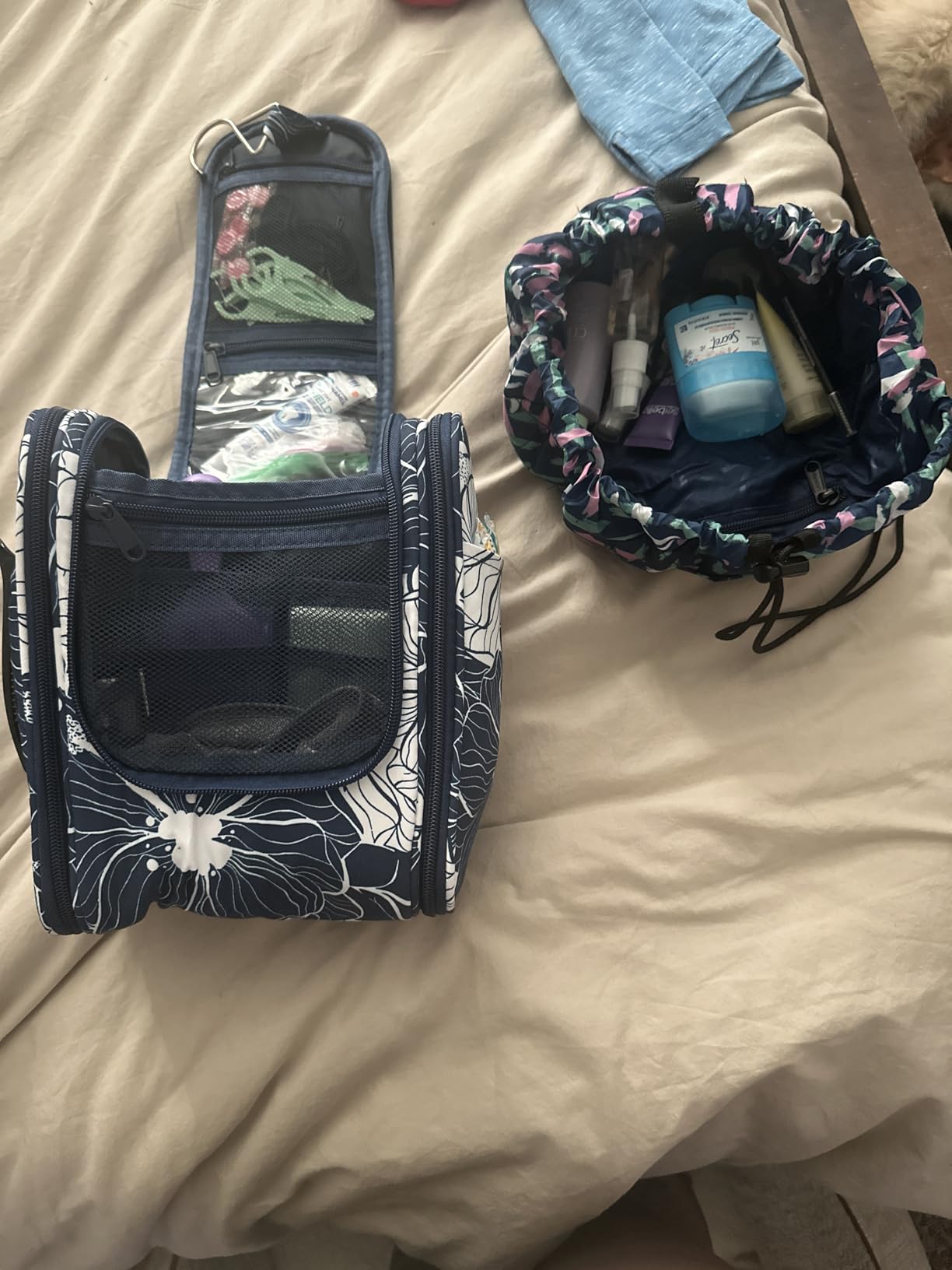 Narwey Hanging Toiletry Bag Women Travel Makeup Bag Organizer Toiletries Bag for Travel Size Essentials Accessories Cosmetics (Medium,Blue Flower) customer photo 2