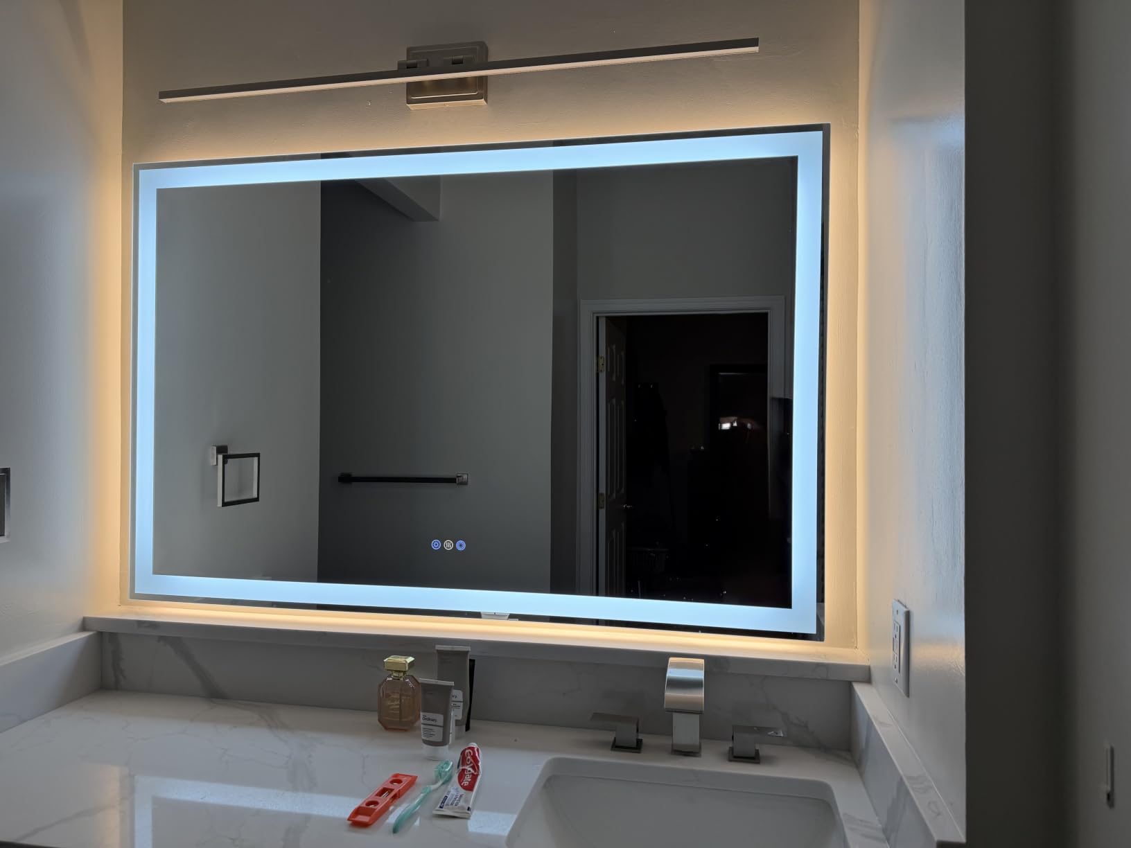 24x32 LED Bathroom Mirror with Lights, Super Bright Front & Backlit Vanity Mirror for Wall, Anti-Fog & Memory Smart Mirror, 5mm Shatter-Proof Tempered Glass, ETL Listed, Vertical/Horizontal customer photo 1