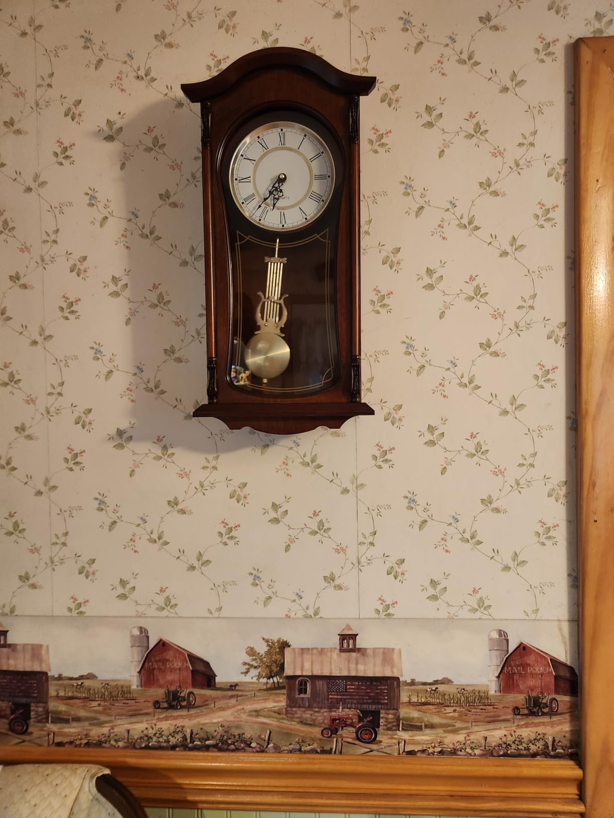 AYRELY 22IN Grandfather Vintage Wall Clock with Pendulum and Chime customer photo 2