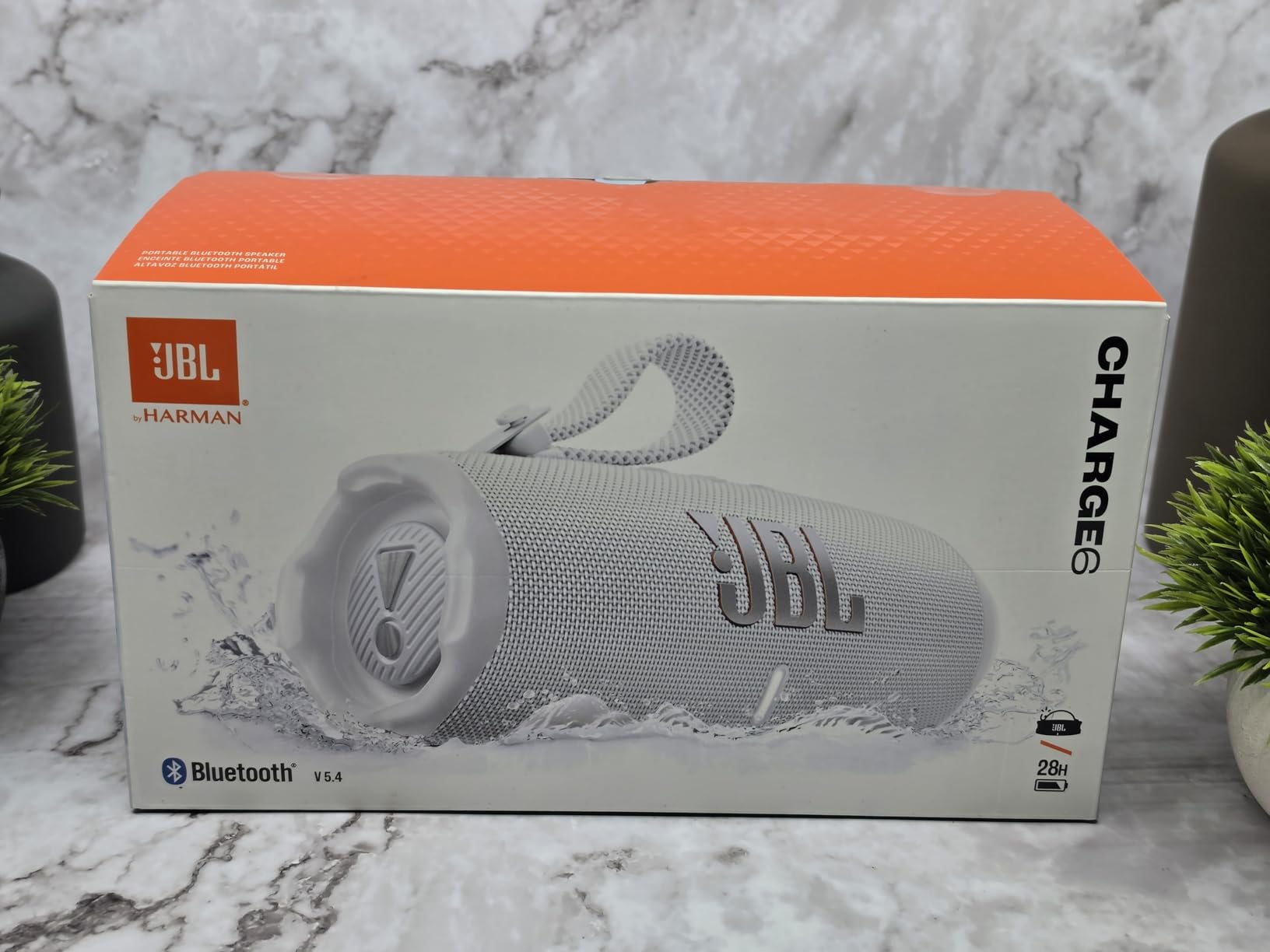JBL Charge 6 - Portable Waterproof & Drop-Proof Bluetooth Speaker, Bold JBL Pro Sound with AI Sound Boost, 28Hrs of Playtime, Built-in powerbank customer photo 2