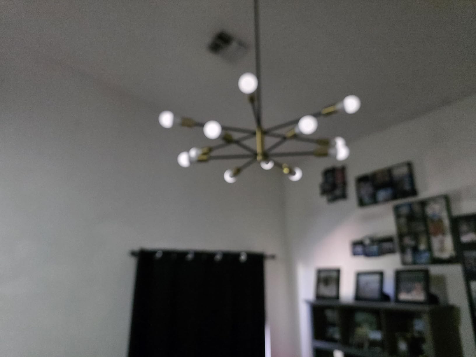 MQMQA Modern Chandelier Ceiling Light Fixture, Sputnik Chandeliers Mid Century Chandelier Over Table, Chandeliers for Dining Room Living Room, Black and Brushed Gold, 12-Light, 33-Inch customer photo 1