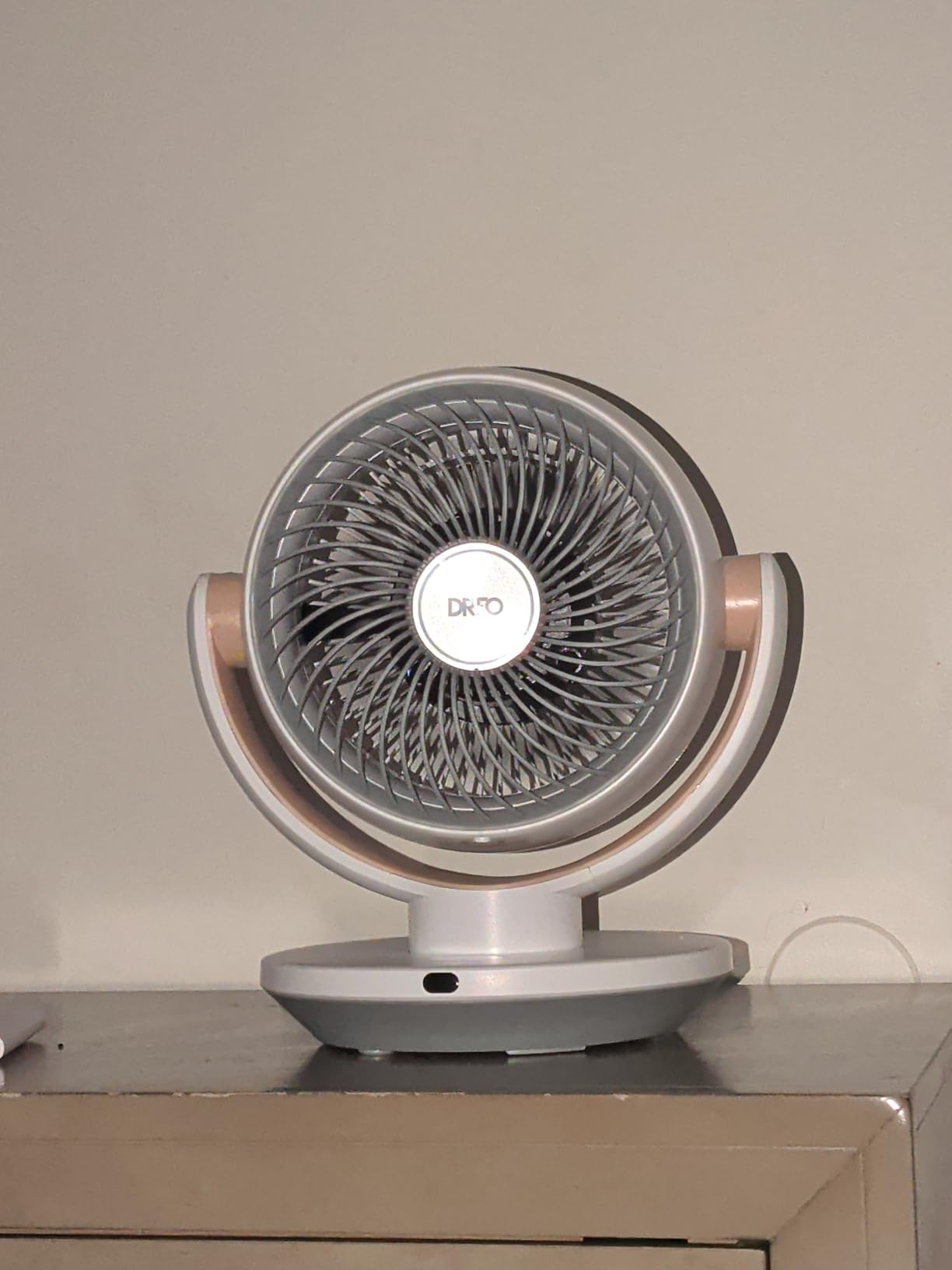 DREO Fan for Bedroom, Desk Air Circulator Fans with Remote, 11 Inch Table Fan for Whole Room, 65ft Powerful Airflow, 120° Vertical Manual and 90° Oscillating, 4 Speeds, 8H Timer, 25dB Quiet, Home customer photo 2