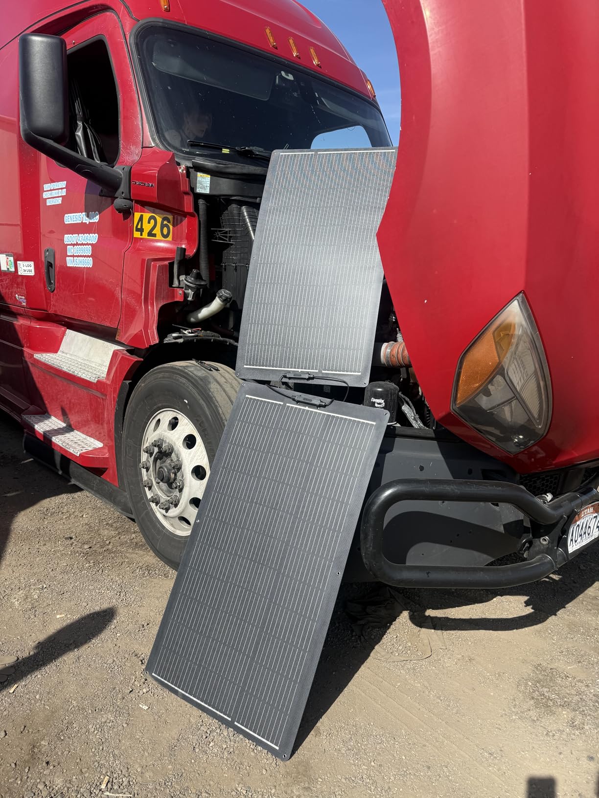 200W Flexible Solar Panel Kit (2x100W), Ultra-Thin ETFE | Bendable & Curved 11BB 23% High-Efficiency Monocrystalline Stealth Modules for 12V/24V RV, Motorhome, Boat, Van & Camper customer photo 1