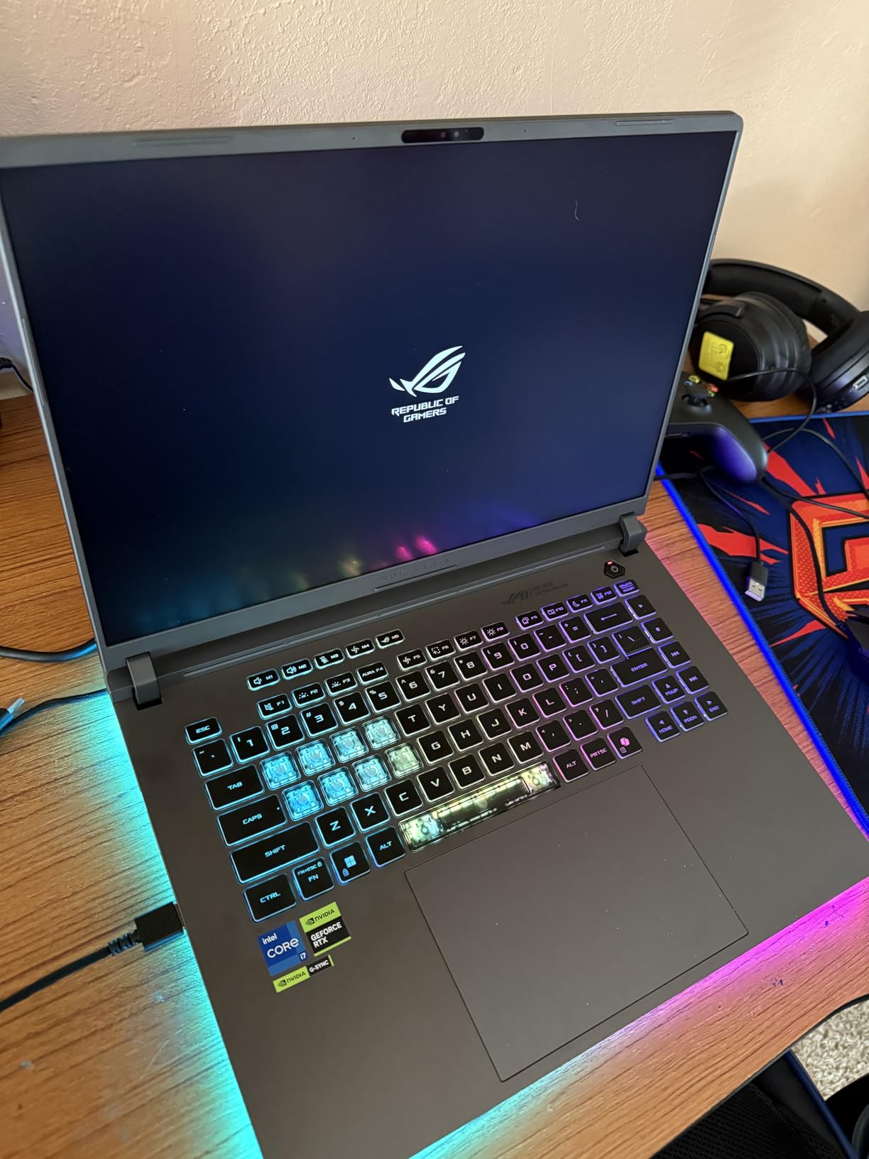 ASUS ROG Strix G16 (2025) Gaming Laptop, 16 inch FHD+ 16:10 165Hz/3ms, NVIDIA GeForce RTX 5060, Intel Core i7 Processor 14650HX, 16GB DDR5, 1TB Gen 4 SSD, Wi-Fi 7, Windows 11 Home, G615JMR-AS74 customer photo 1