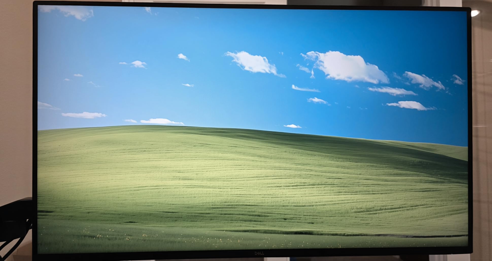 Dell 32 Plus 4K Monitor - S3225QS - 31.5-inch 4K (3840 x 2160) up to 120Hz 16:9 Display, VA Panel, AMD FreeSync Premium, 99% sRGB, 95% DCI-P3, 1500:1 Contrast Ratio, Comfortview - Ash White customer photo 2