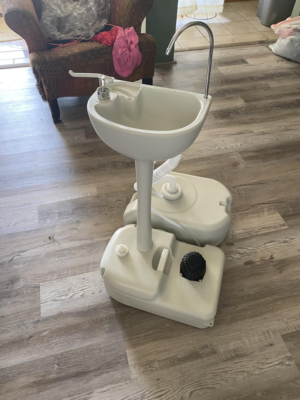 YITAMOTOR Dual Use Portable Sink 17L Camping Hand Washing Station with Towel Holder, Soap Dispenser, Foot Operated, Hand Wash Basin Station for Worksites, Camping, Travel, Boat, Gathering, Garden customer photo 2