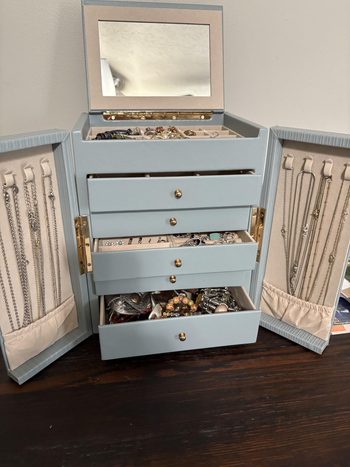 Dajasan Large Jewelry Organizer Box, Jewelry Boxes for Women Girls, 6-Tier Jewelry Storage Organizer with Mirror for Necklace Ring Bracelet Watch (Beige) customer photo 1