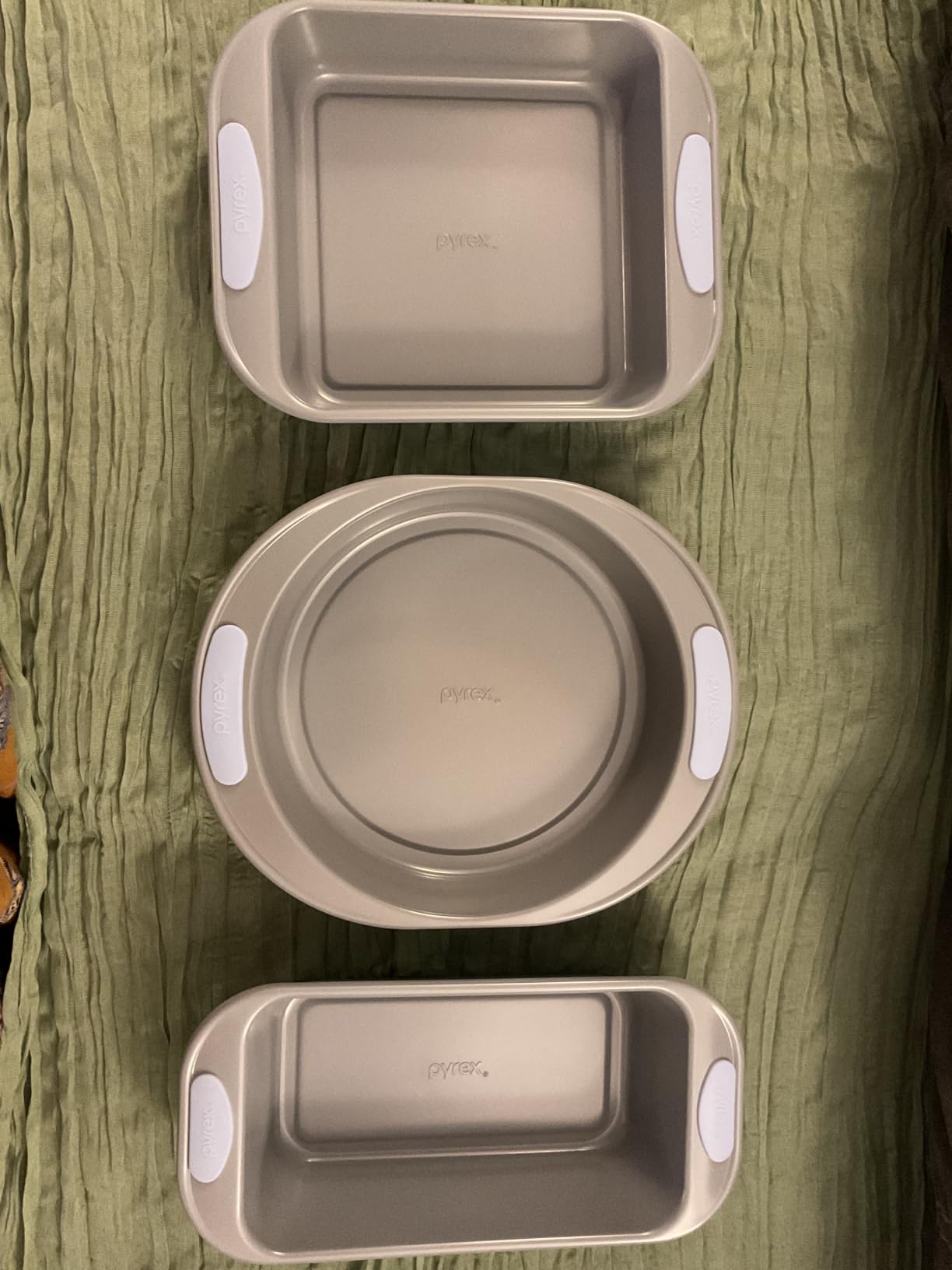 Pyrex 8-Piece Metal Bakeware Set with Heatsafe Silicone Handles, Cerulean - Lightweight stainless steel baking trays with heatsafe silicone handles, made without PFAS, mercury, lead, cadmium & BPA customer photo 2