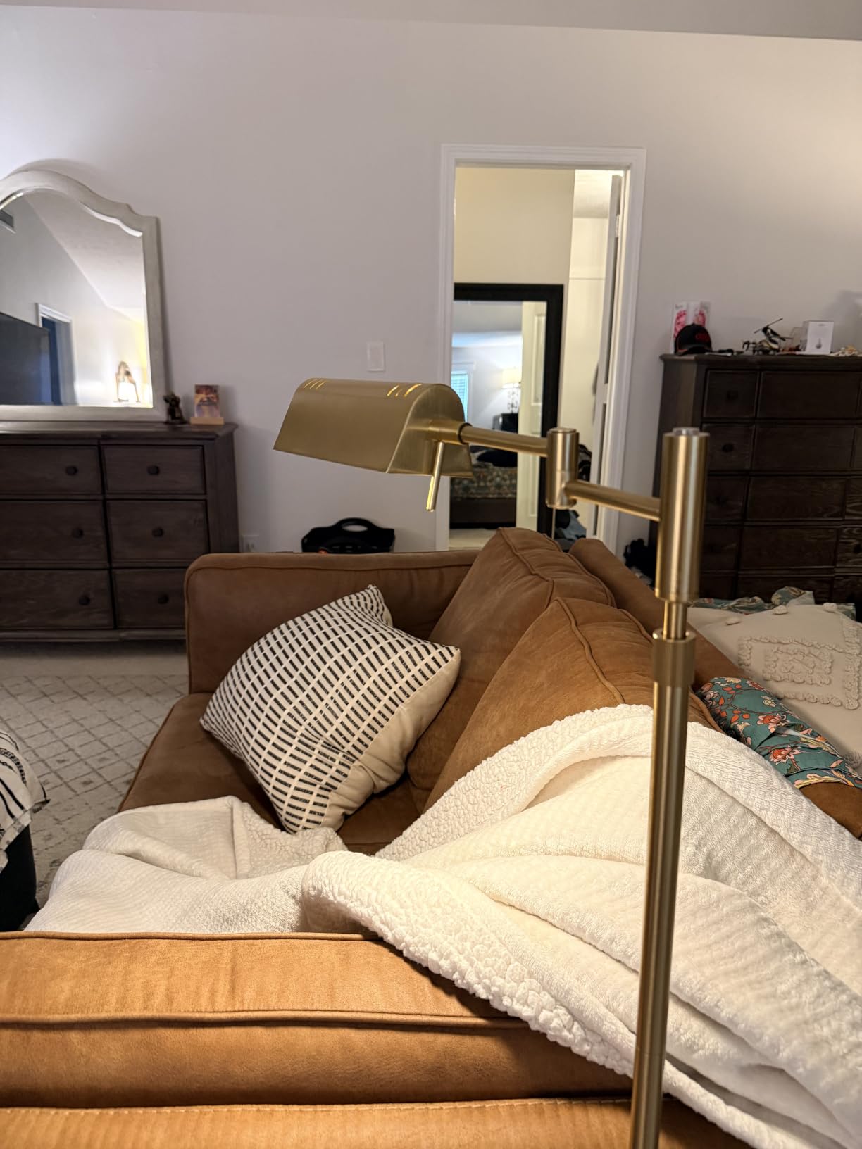 SUNMORY Dimmable LED Pharmacy Floor Lamp, 16W/1500LM Bright Reading Floor Lamp with Remote & Touch Control, 350°Swing Arm, Adjustable Task Craft Standing Lamp for Living Room Bedroom Office, Gold customer photo 1