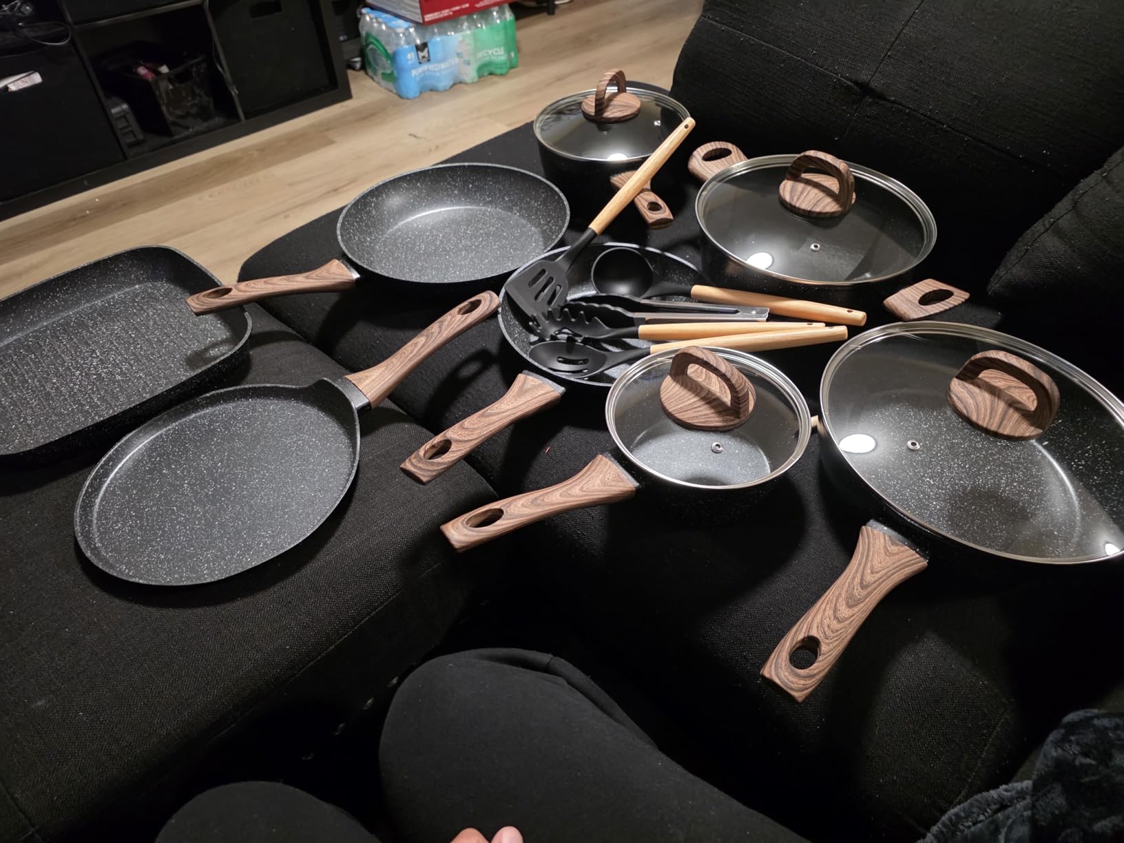 EWFEN 25 Pcs Pots and Pans Set, Nonstick Ceramic Cookware Sets, Healthy Non-Toxic, Large Capacity, Induction Compatible, Cooking Set with Frying Pans & Saucepans, PFAS/PTFE/PFOA Free, Classic Black customer photo 1