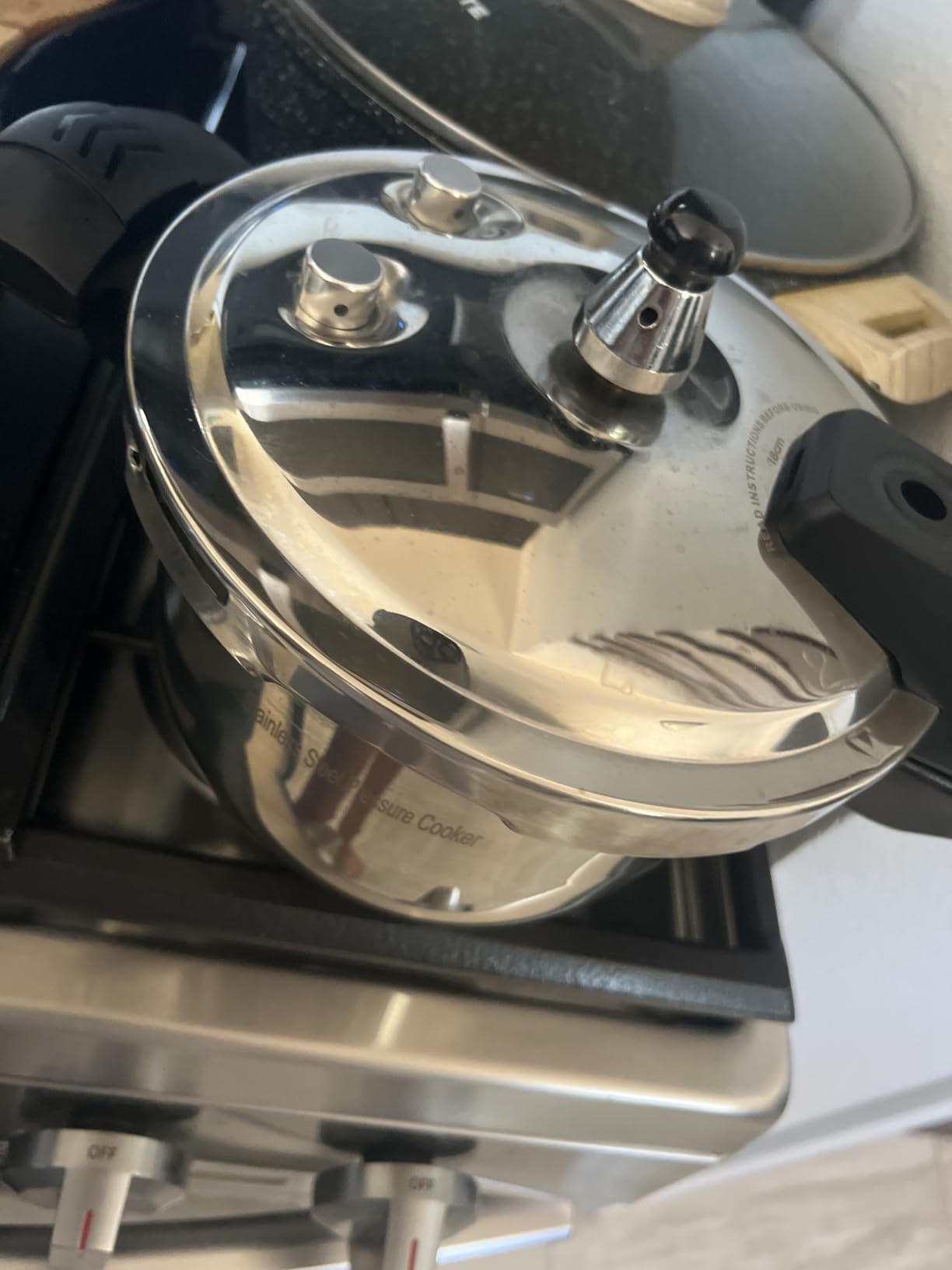 10QT Stainless Steel Pressure Cooker, Heavy Duty Food Grade 304 Pressure Canner with Safety Valve & Heat-Resistant Handle, Compatible with All Stovetops for Home Cooking & Canning customer photo 1