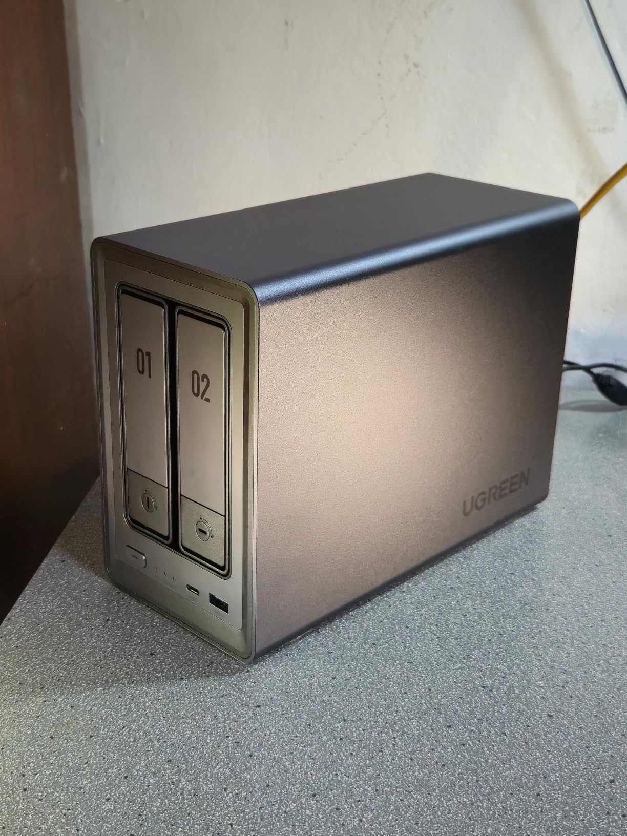 UGREEN NAS DXP4800 Pro 4-Bay Desktop Network Attached Storage (Diskless) | Intel Core i3-1315U 6-Core CPU, 8GB DDR5 RAM, Built-in 128GB SSD, 1x 10GbE, 1x 2.5GbE, 2X M.2 NVMe Slots, 4K HDMI customer photo 2