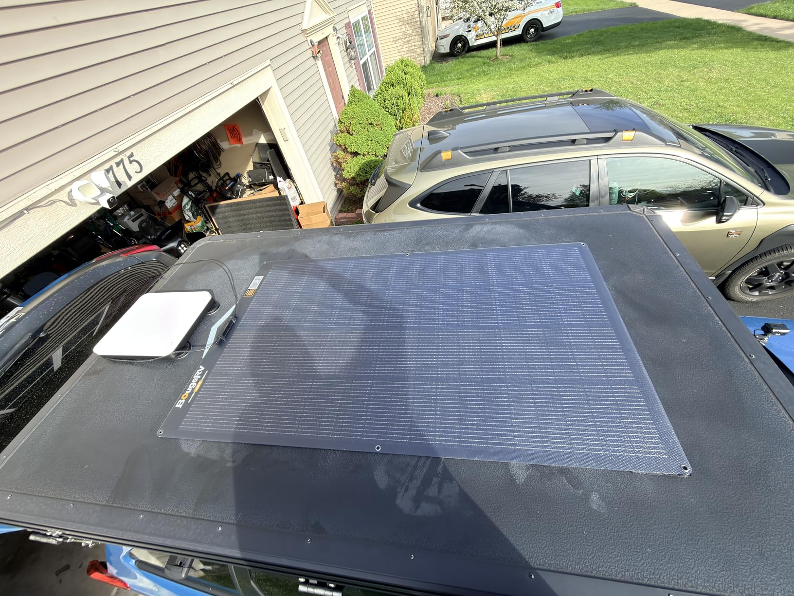 BougeRV Upgrade Arch 100W N-Type Flexible Solar Panel 16BB Mono Cell | 25% High-Efficiency, 270° Lightweight 24 Volts Compact Fiberglass Panel for RV Boat Marine Camping Home Curve Surface Black customer photo 1