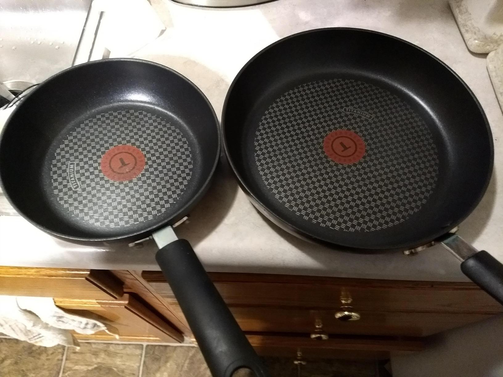 T-Fal Ultimate Hard Anodized Nonstick Cookware Set, 13-Piece Pots and Pans | Titanium nonstick coating, Thermo-Spot heat indicator, Oven safe to 400F, Dishwasher safe, Utensils included customer photo 1