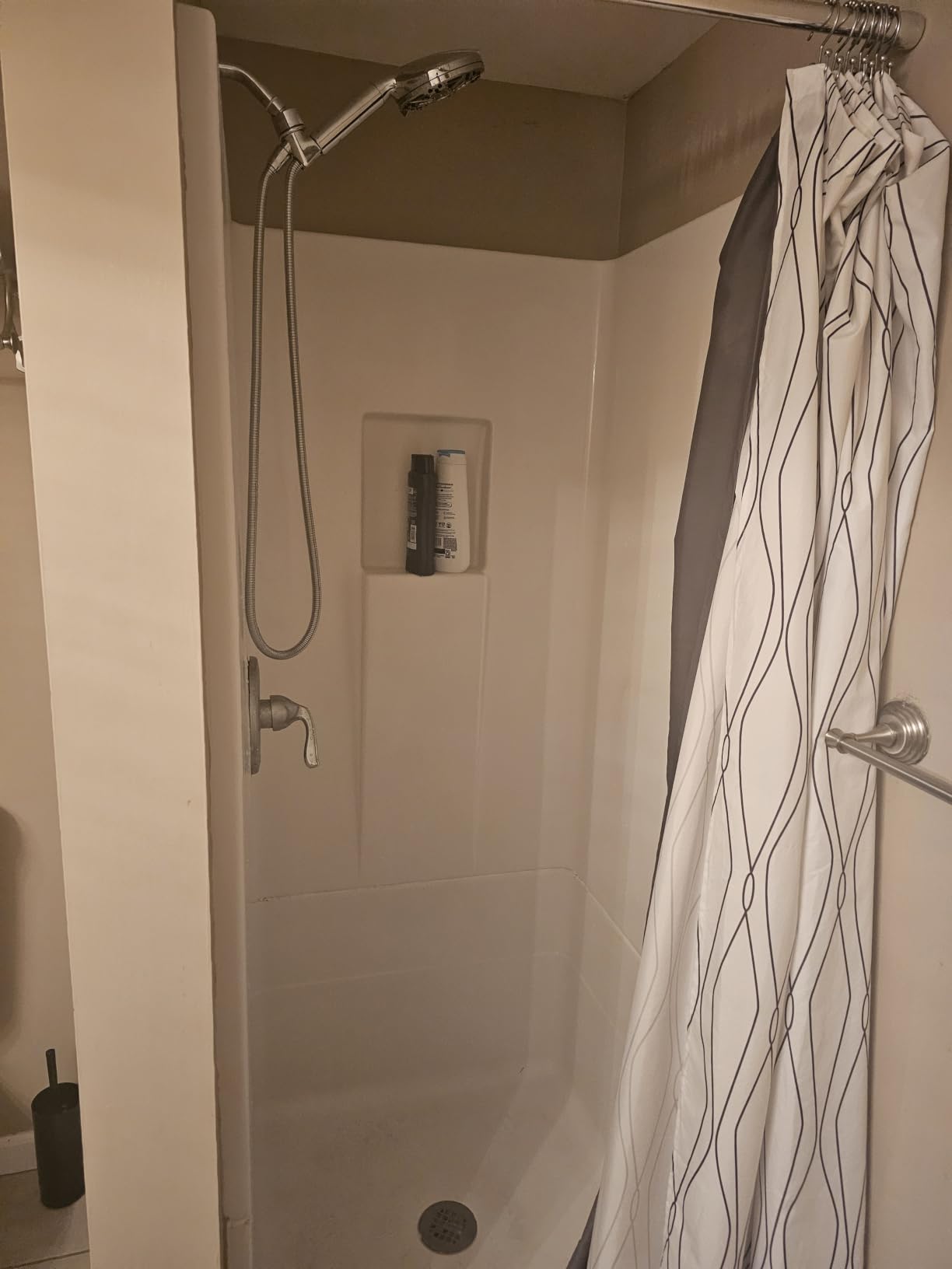 Filtered Handheld Shower Head, 9 Spray Modes High Pressure, 3 Replacement Filters Included, Hard Water Softener 20-Stage Filtration, Remove Chlorine, Relieve Dry Itchy Skin, 3 Filters-Chrome customer photo 1