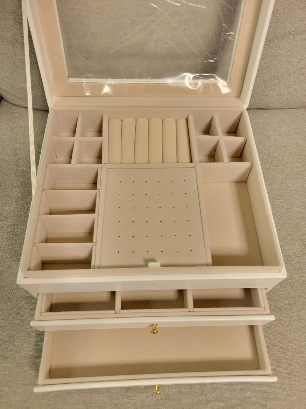 GeeBom Jewelry Box, 3-Layer Jewelry Organizers and Storage, Cloud White - Velvet Lining, Tangle-Free Storage - Watch, Bracelet, Ring, Earring Holders customer photo 1