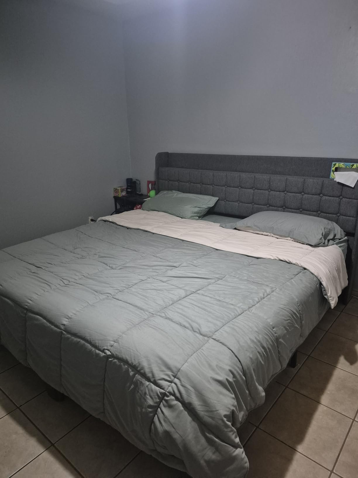 DUMOS Queen Size Upholstered Platform Bed Frame, Queen Bed with Storage Drawers and Fabric Headboard, Wooden Slats Support, 882 lbs Weight Capacity, No Box Spring Needed, Easy Assembly, Light Gray customer photo 2