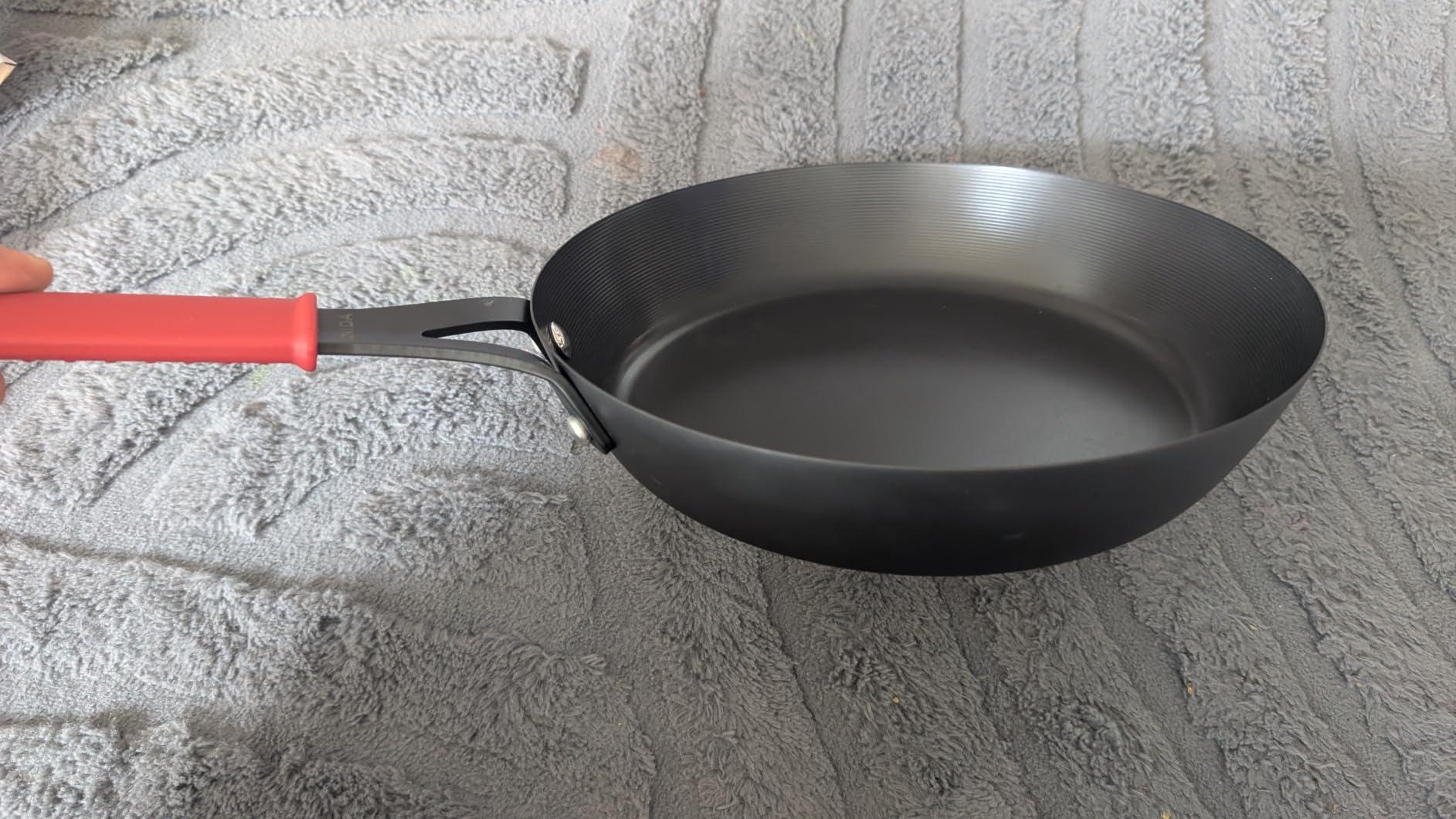 Carbon Steel Pan, 10 Inch Nonstick Frying Pan Skillet | Pre-Seasoned Carbon Steel Cookware with Removable Silicone Handle Holder customer photo 2